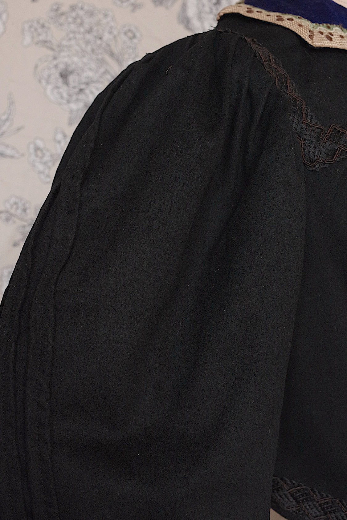 アンティークボレロジャケット vêtement antique   .FR a l'epoque