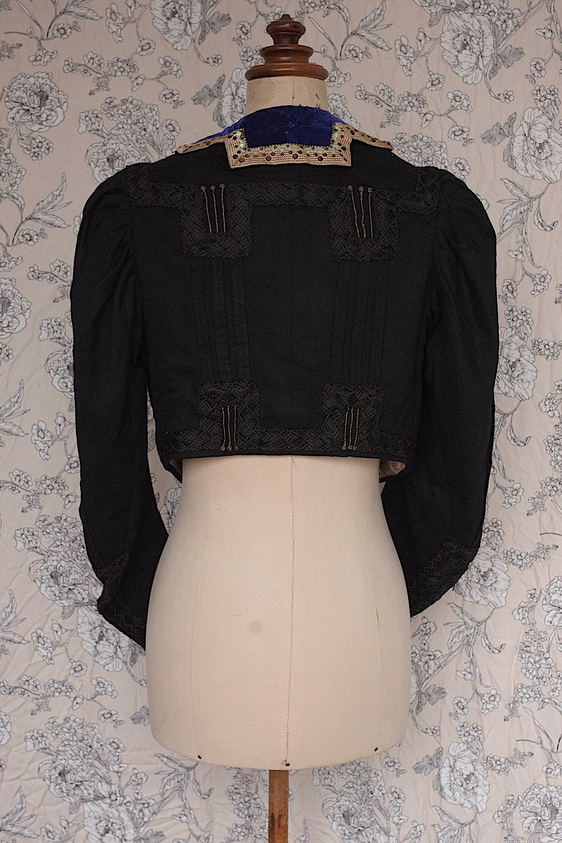 アンティークボレロジャケット vêtement antique   .FR a l'epoque