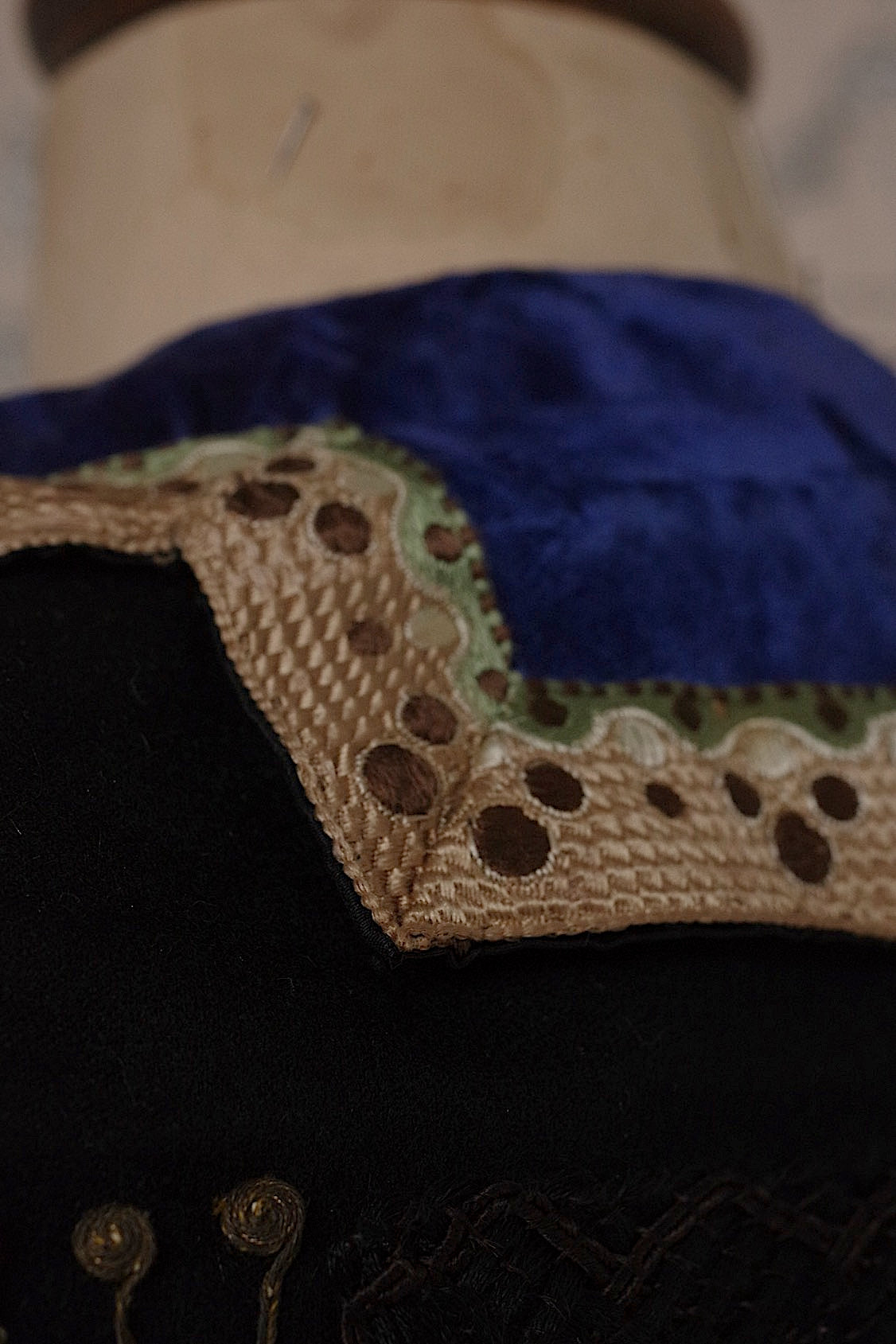 アンティークボレロジャケット vêtement antique   .FR a l'epoque