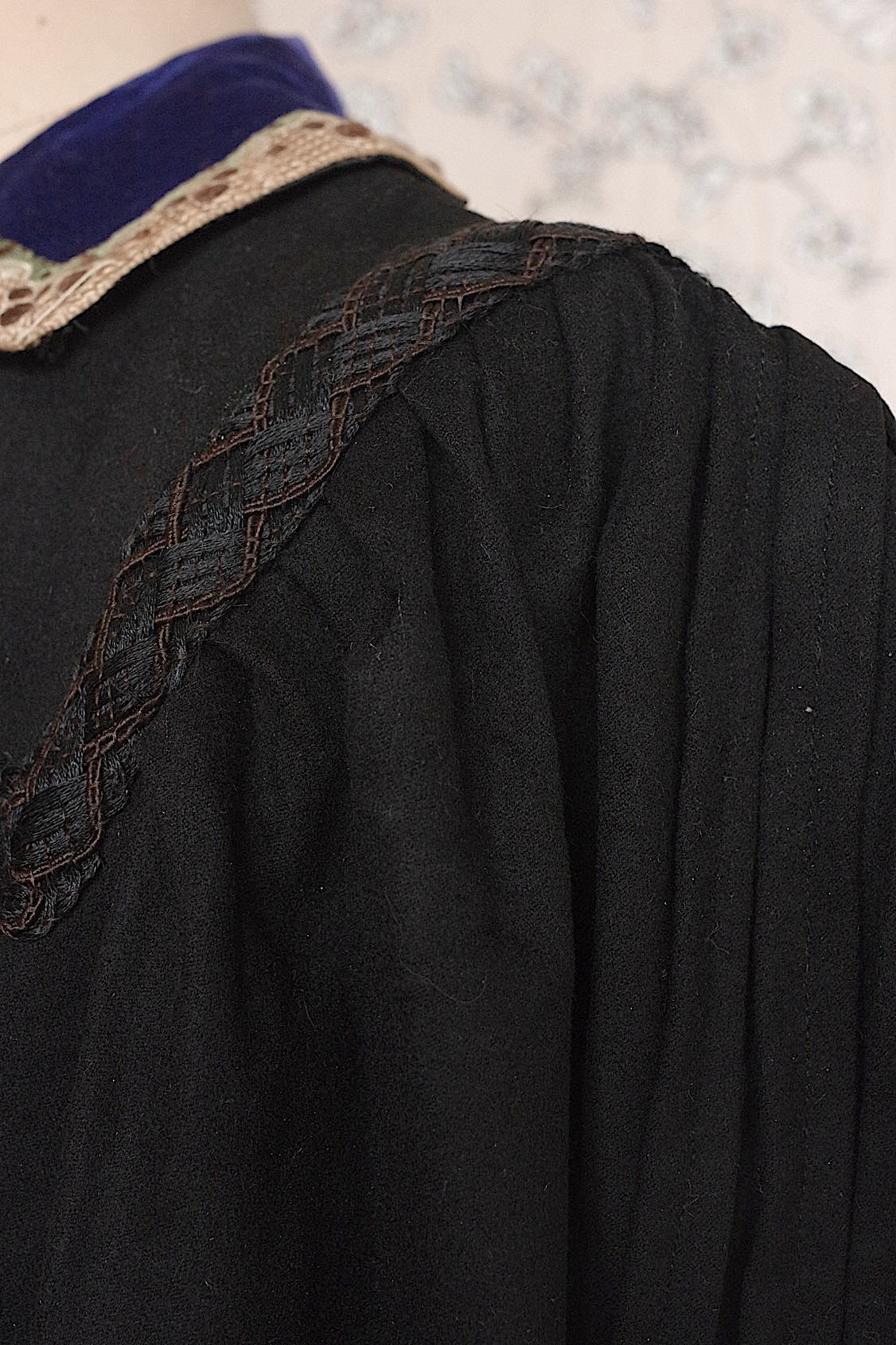 アンティークボレロジャケット vêtement antique   .FR a l'epoque