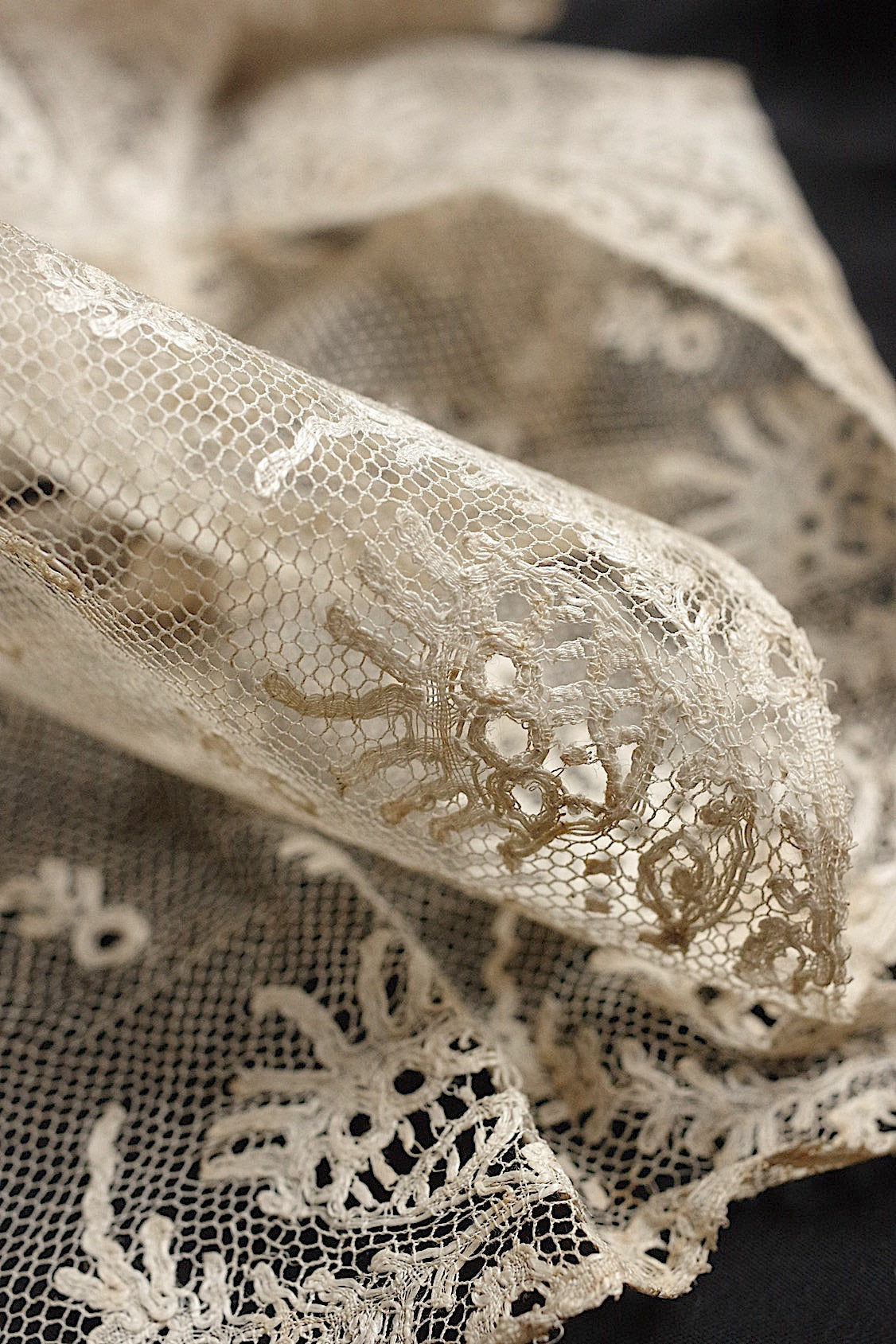 アンティークレース dentelle antique  325cm .FR a l'epoque