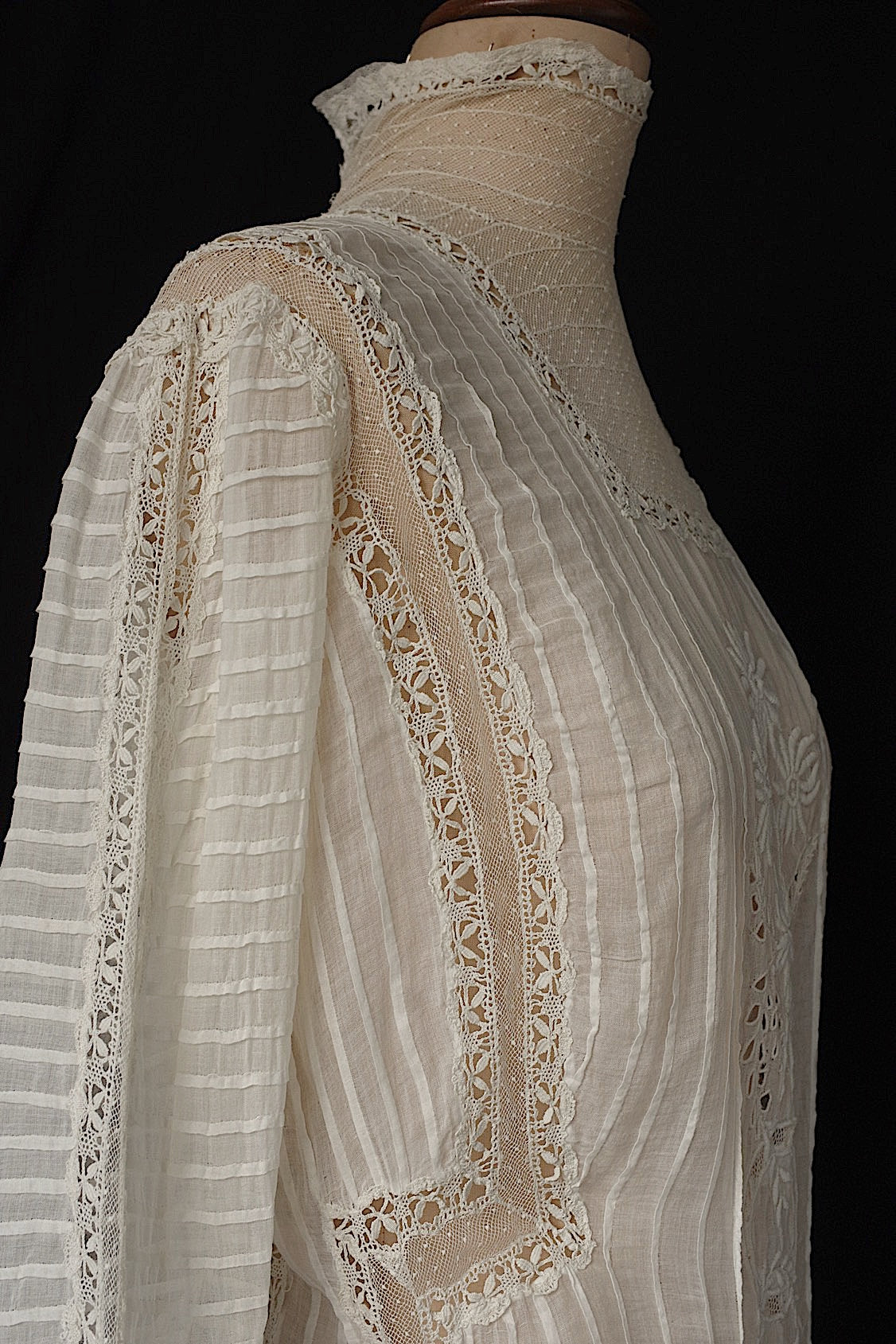 アンティークレースドレス vêtement antique レースドレス .FR a l'epoque