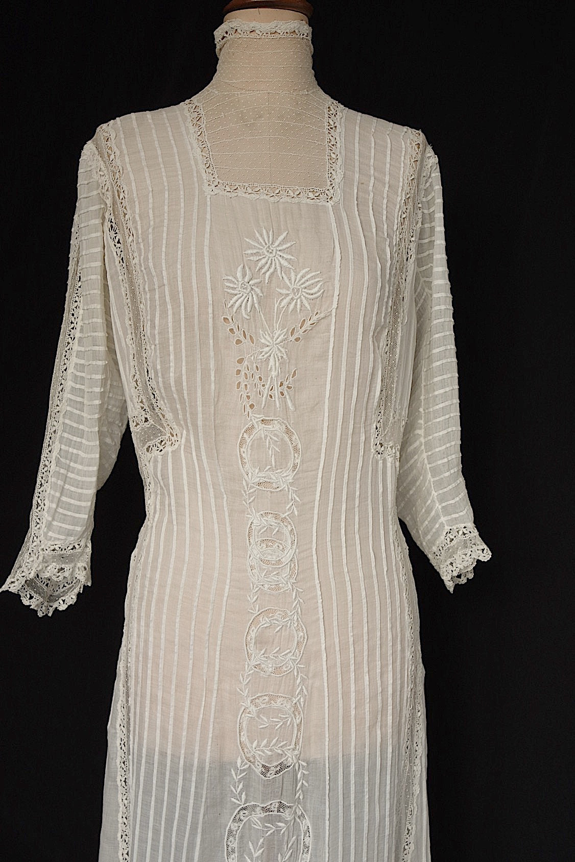 アンティークレースドレス vêtement antique レースドレス .FR a l'epoque