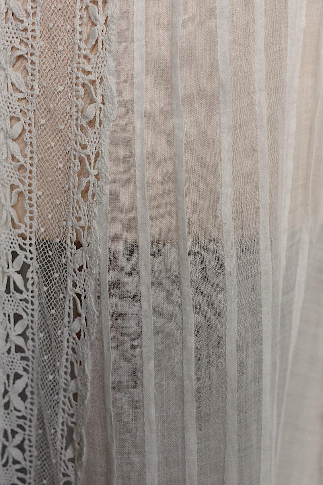 アンティークレースドレス vêtement antique レースドレス .FR a l'epoque