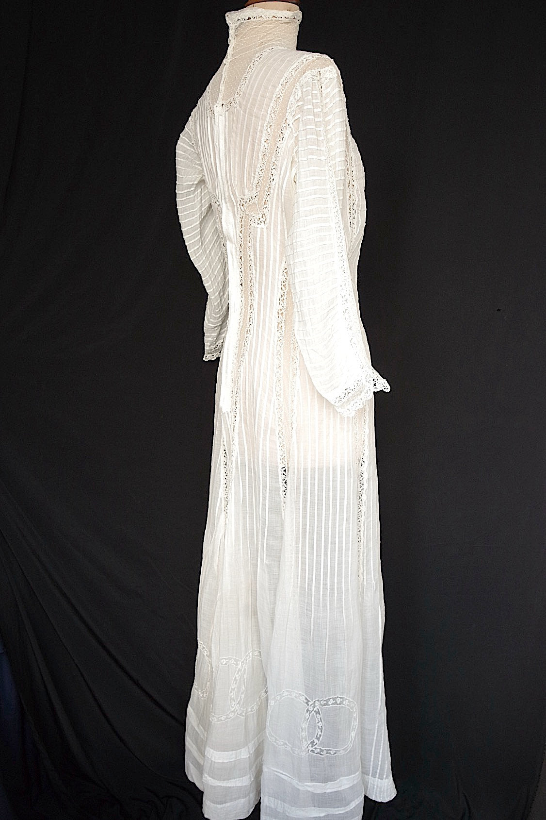 アンティークレースドレス vêtement antique レースドレス .FR a l'epoque