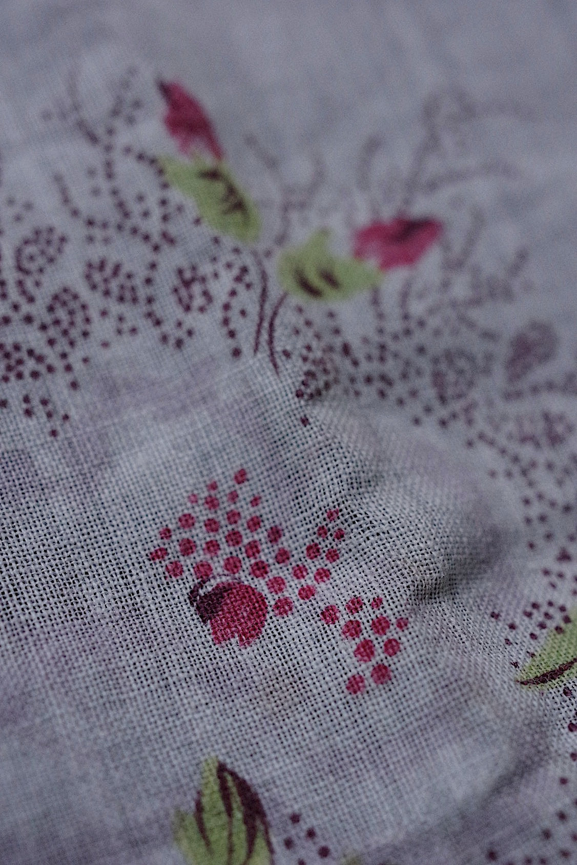 アンティーク生地 antique tissu アンティーク小花がら生地 .FR a l'epoque