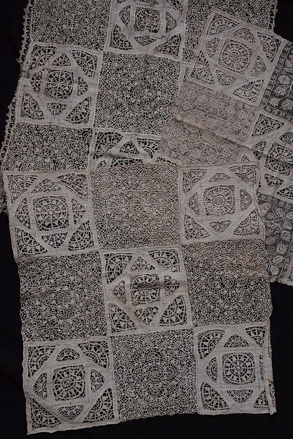 アンティークレース dentelle antique フィレレース 2 .FR a l'epoque