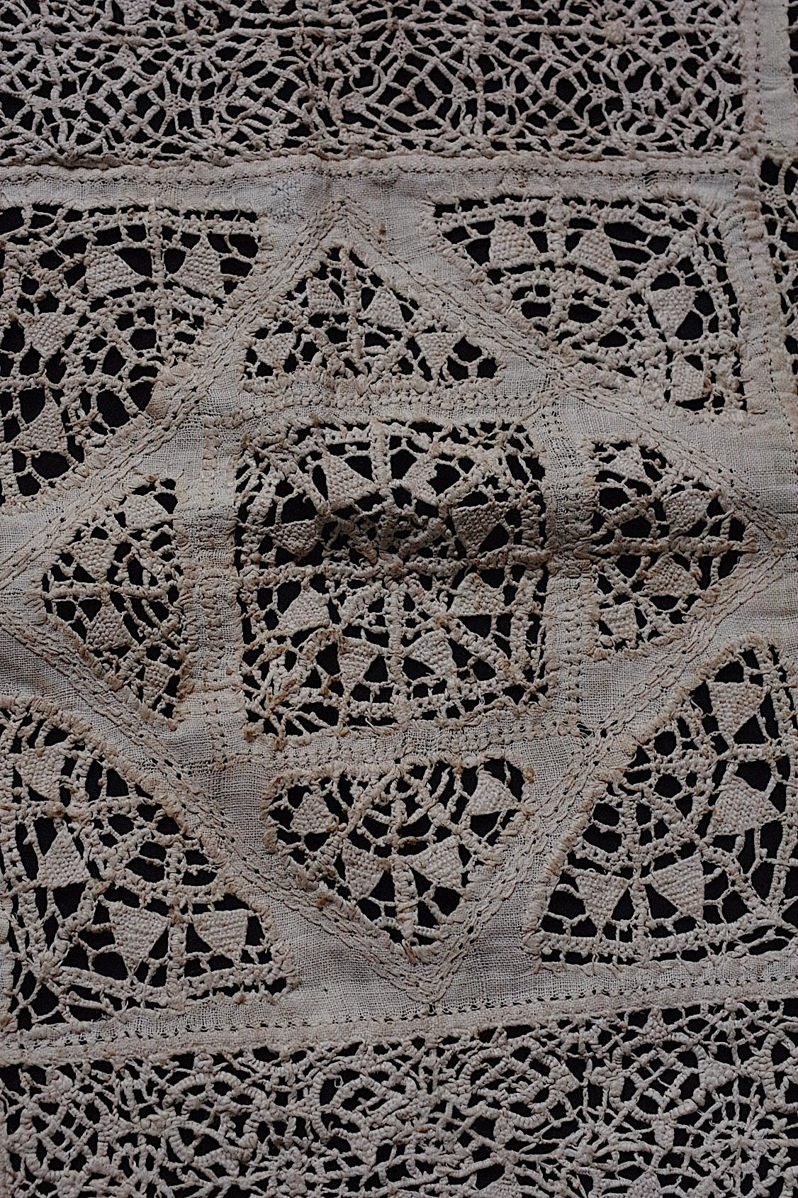 アンティークレース dentelle antique フィレレース 2 .FR a l'epoque