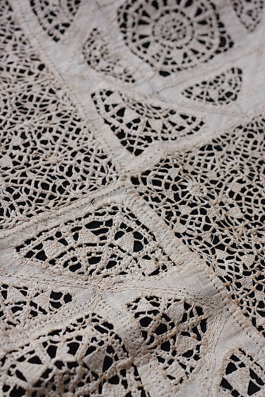 アンティークレース dentelle antique フィレレース 2 .FR a l'epoque