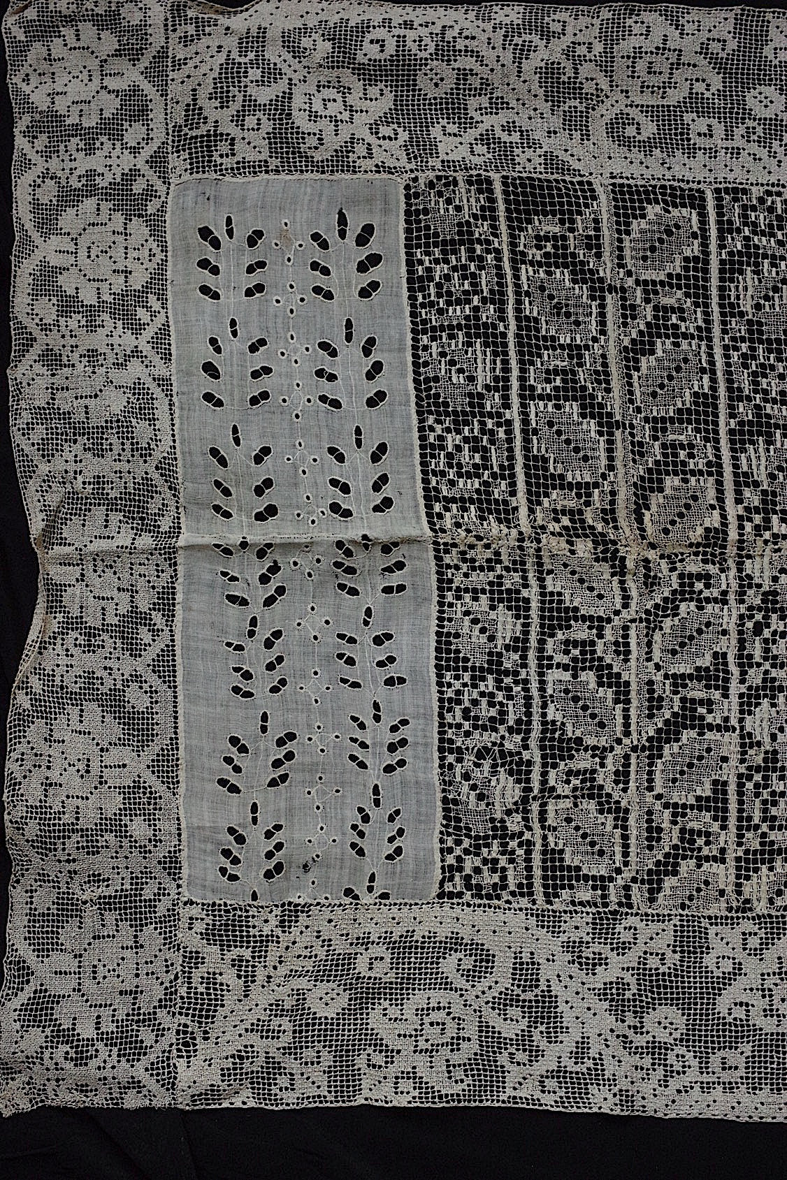 アンティークレース dentelle antique フィレレース 3 .FR a l'epoque