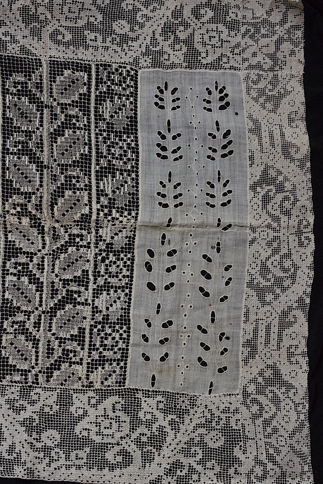 アンティークレース dentelle antique フィレレース 3 .FR a l'epoque