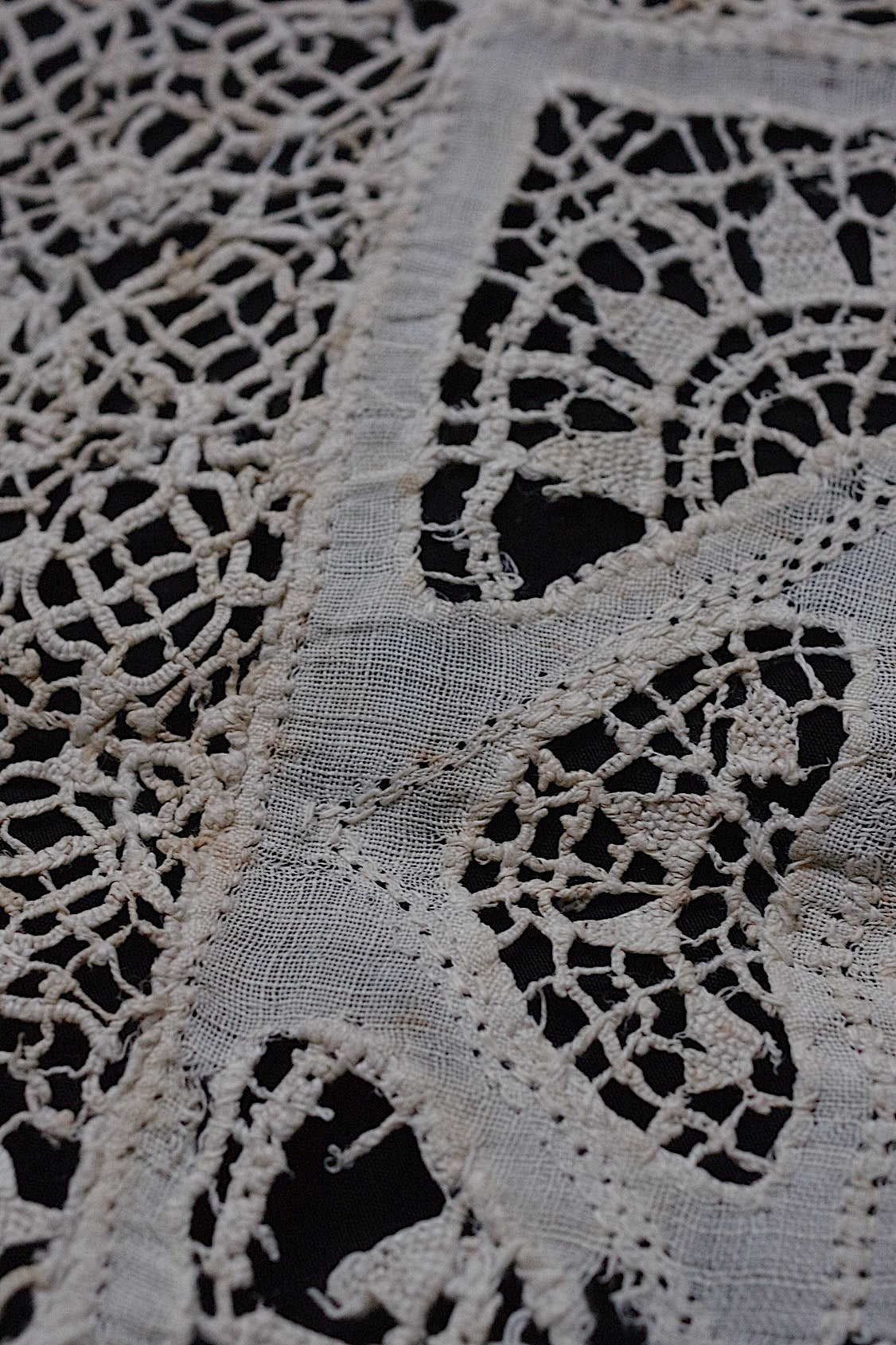 アンティークレース dentelle antique フィレレース 3 .FR a l'epoque