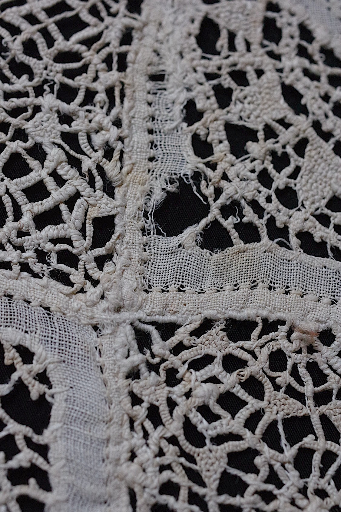 アンティークレース dentelle antique フィレレース 3 .FR a l'epoque