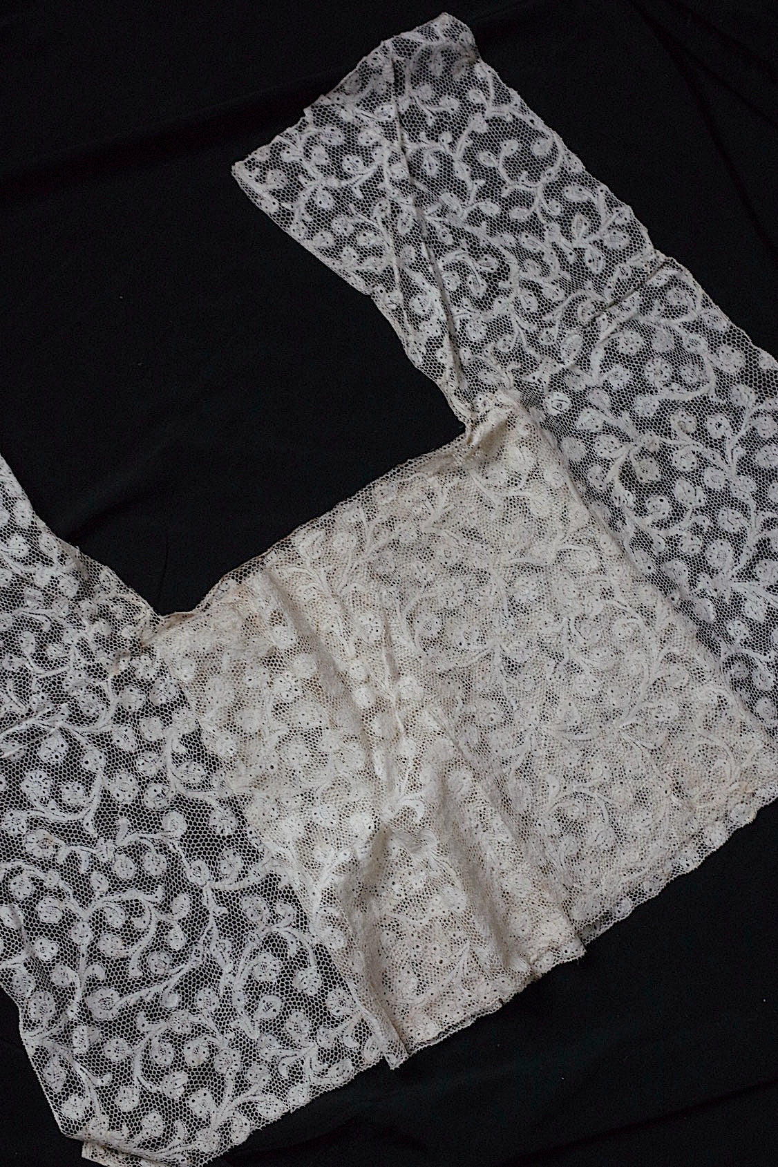 アンティークレース dentelle antique フレミッシュレース .FR a l'epoque