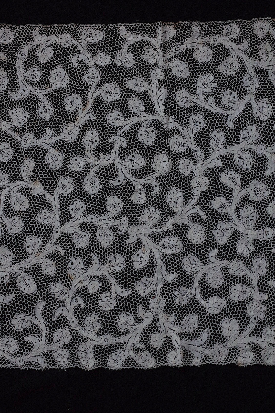 アンティークレース dentelle antique フレミッシュレース .FR a l'epoque