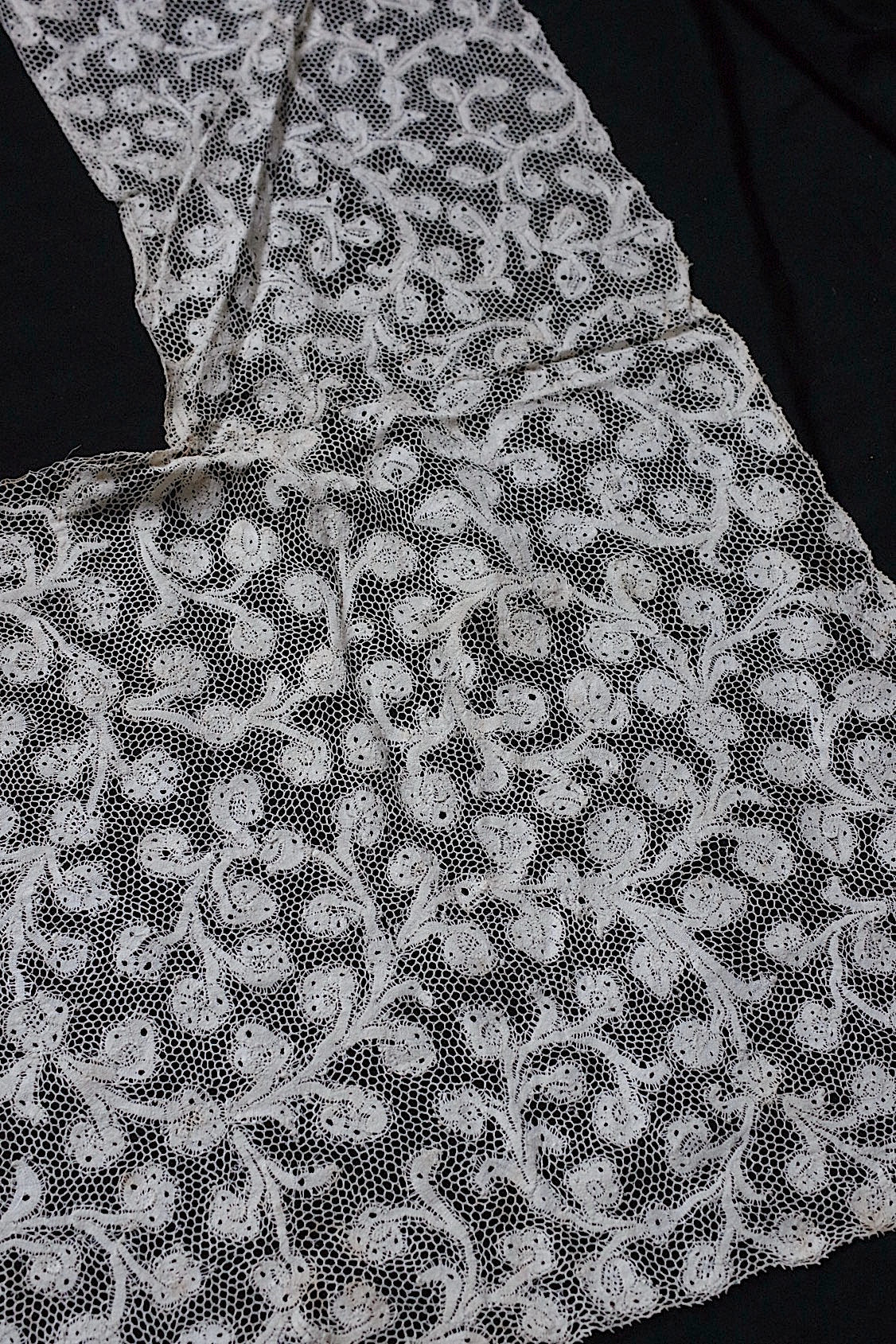 アンティークレース dentelle antique フレミッシュレース .FR a l'epoque