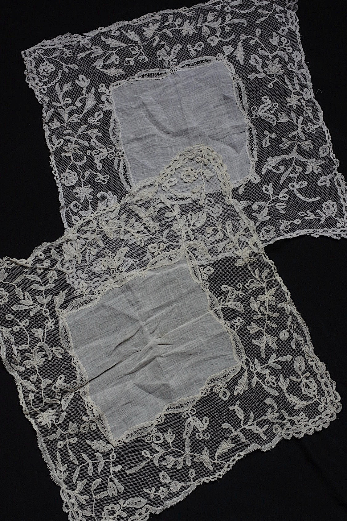 アンティークレース