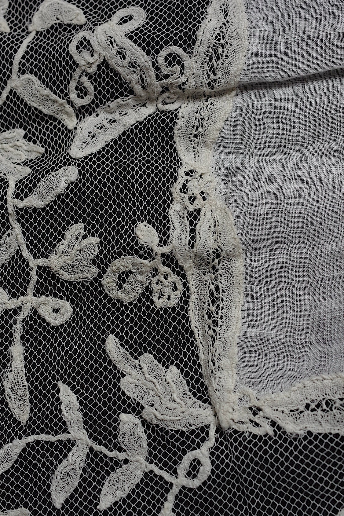 アンティークレース dentelle antique アンティークレース  ハンカチ .FR a l'epoque