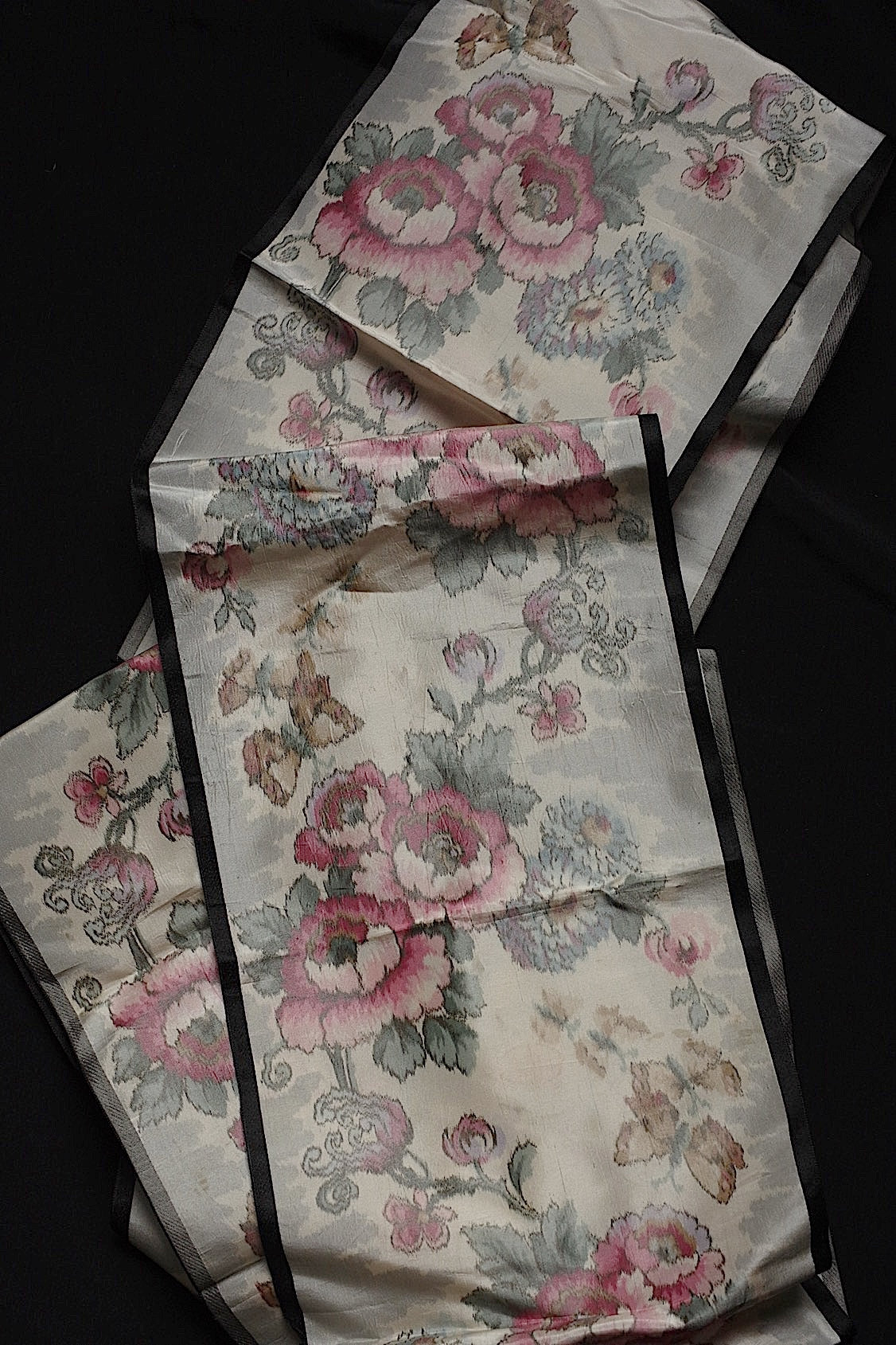 アンティークリボン