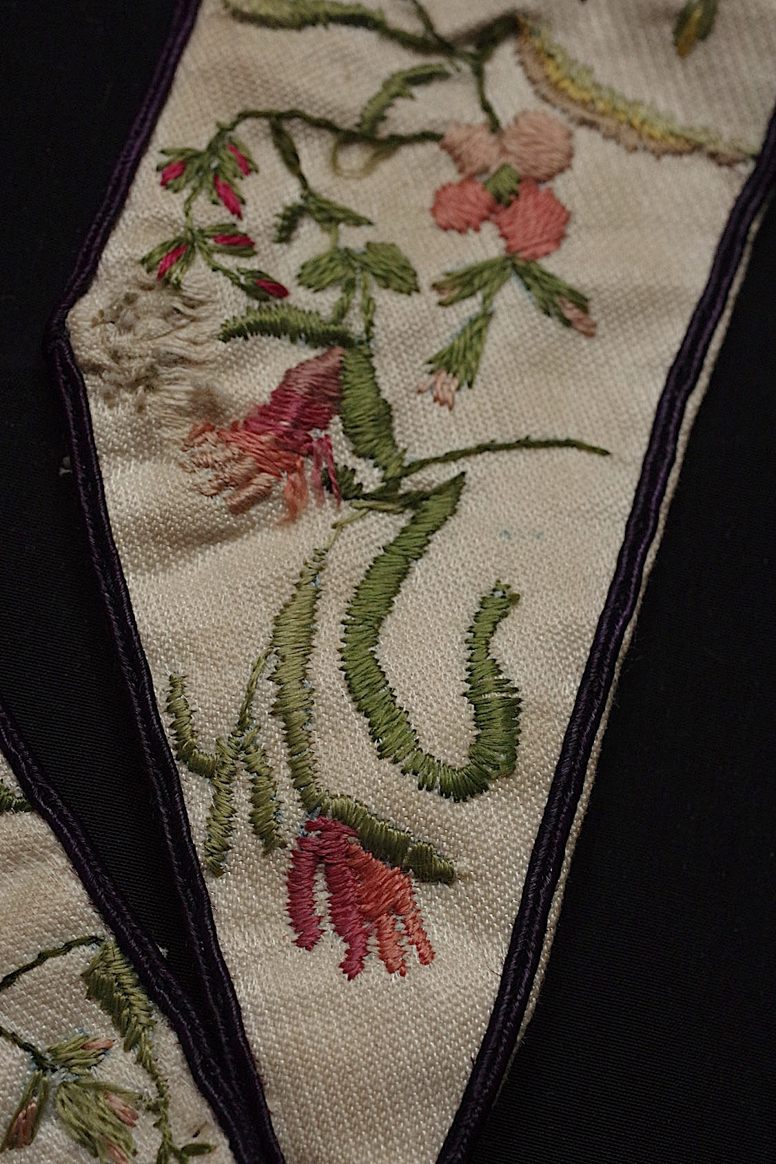 アンティーク刺繍 ruban antique アンティーク刺繍襟 ベルト .FR a l'epoque