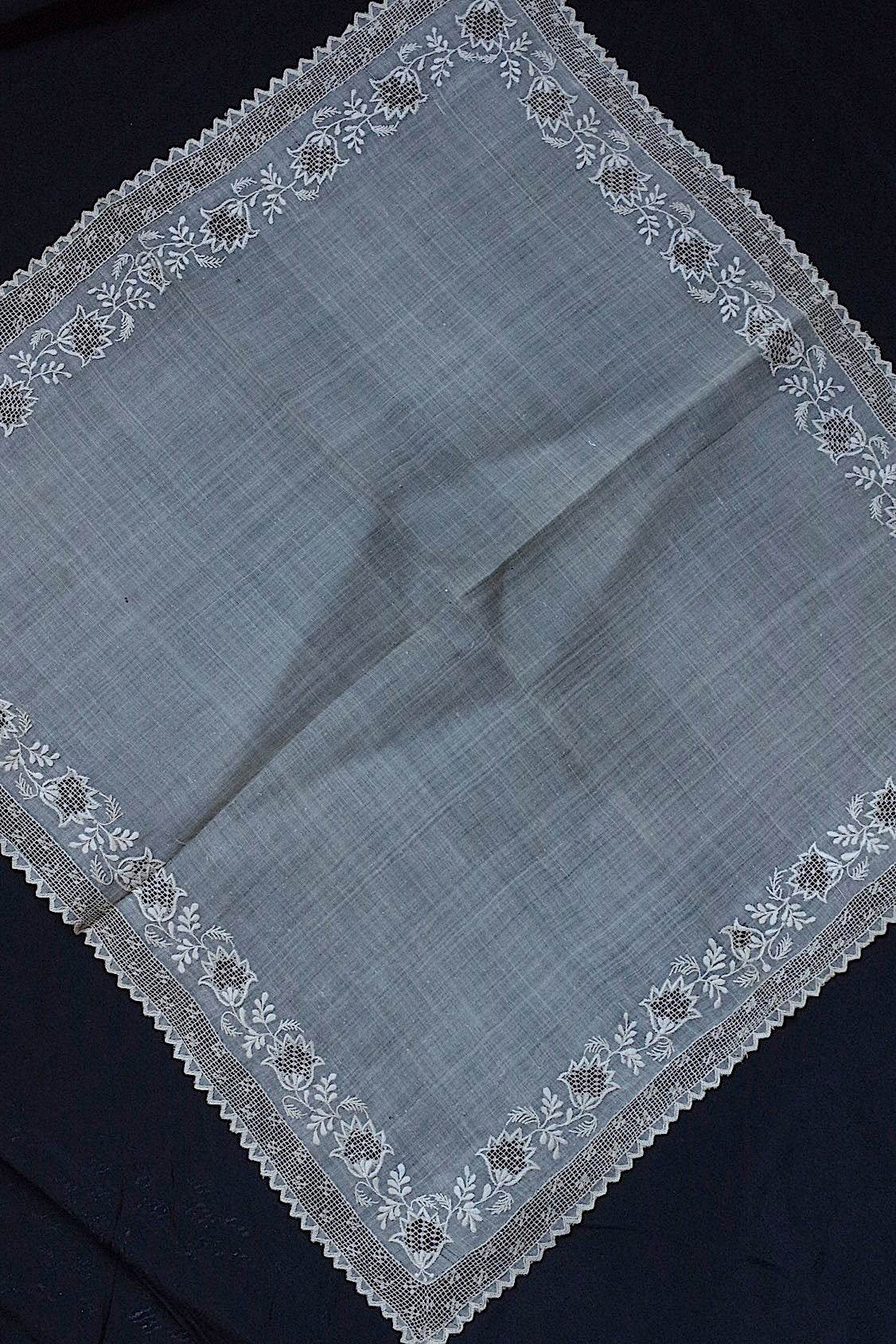 アンティークハンカチ mouchoir  antique アンティークハンカチ4 .FR a l'epoque