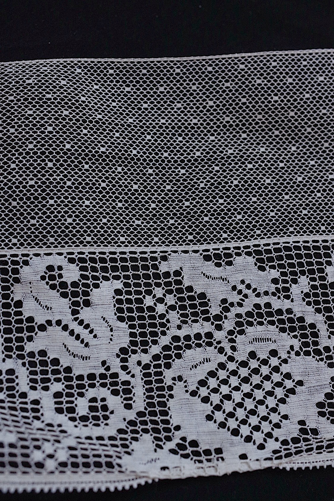 アンティークレース dentelle antique アンティークレース par 3m .FR a l'epoque