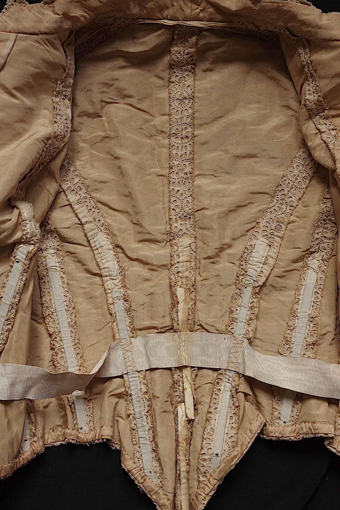 アンティークジャケット vêtement antique アンティークレース ジャケット .FR a l'epoque