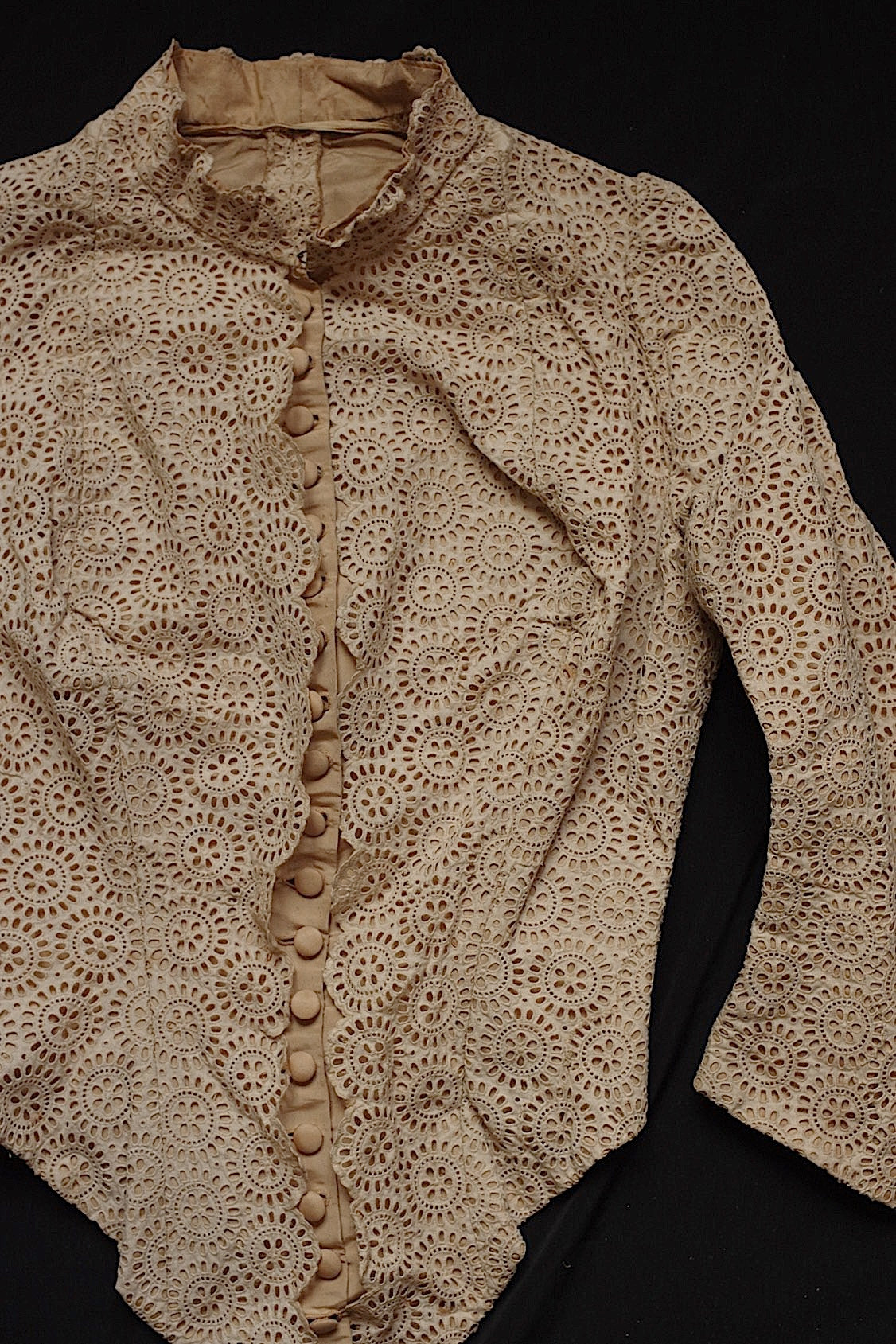 アンティークジャケット vêtement antique アンティークレース ジャケット .FR a l'epoque