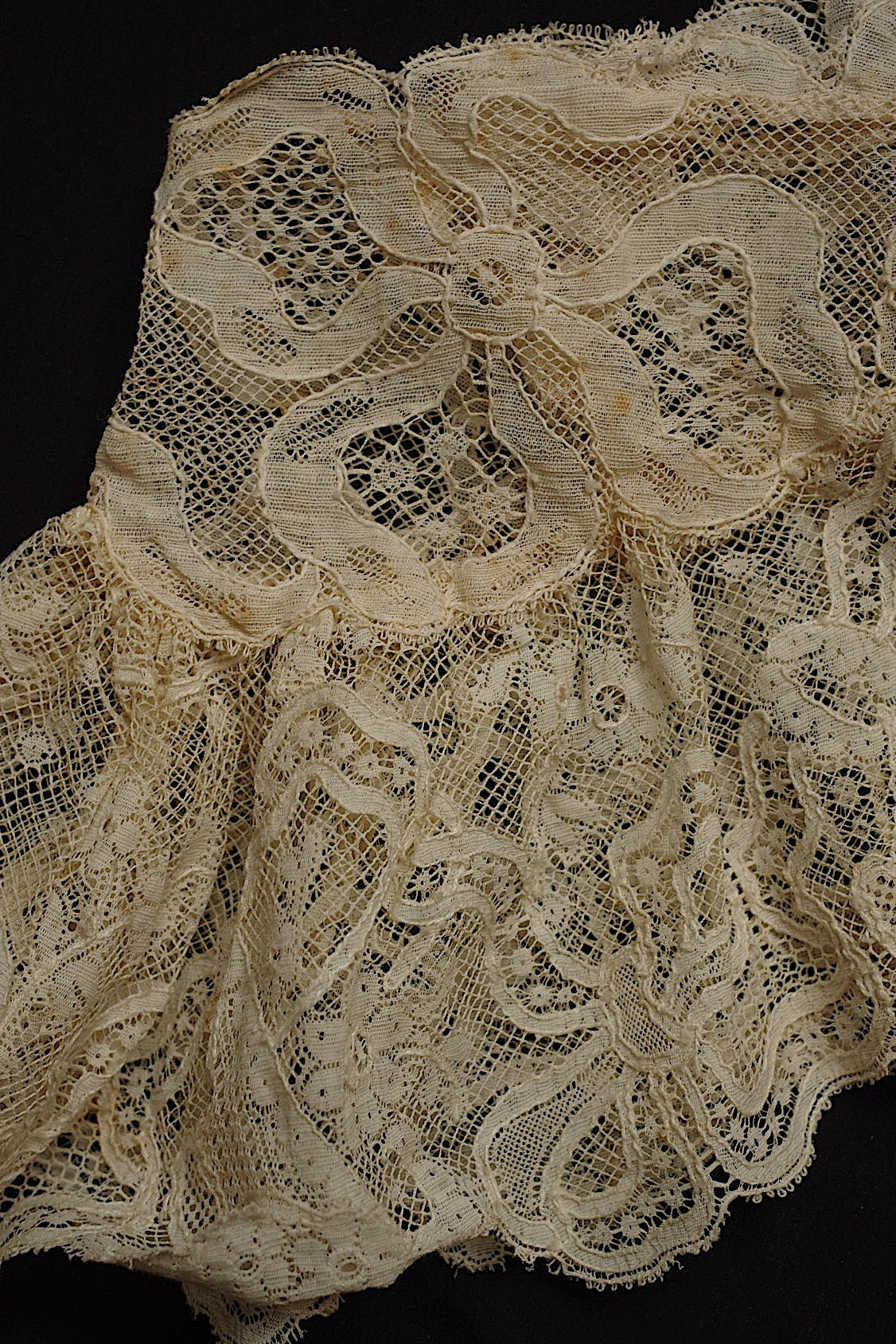 アンティークレース dentelle antique アンティークレースはぎれ 素材用 .FR a l'epoque
