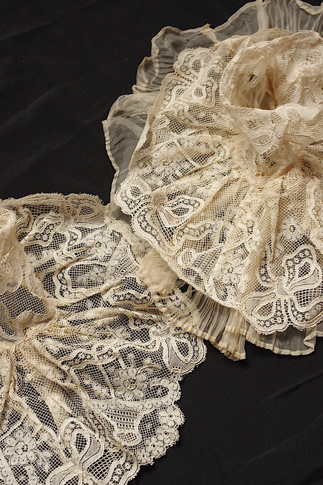 アンティークレース dentelle antique アンティークレースはぎれ 素材用 .FR a l'epoque