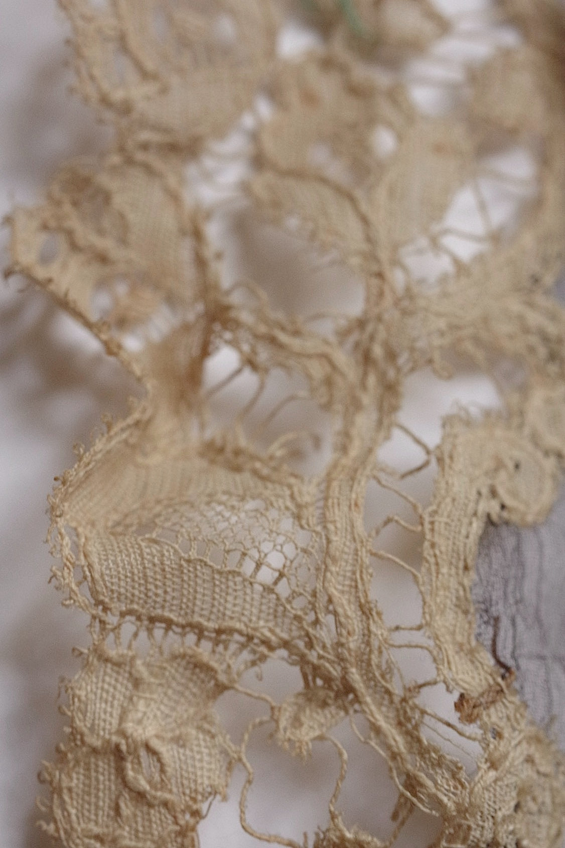 アンティークレース dentelle antique アンティークハンカチ2つ 素材用 .FR a l'epoque