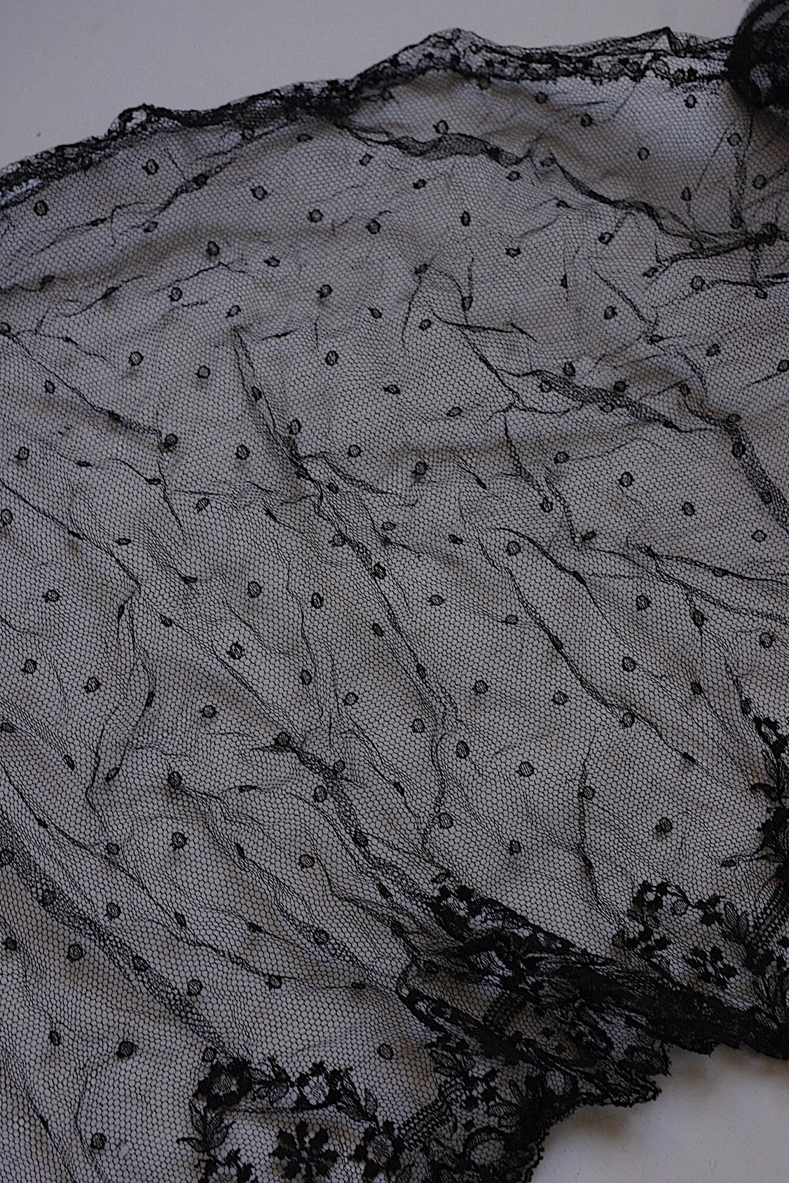 アンティークレースdentelle antique アンティークレース クロ サンプルハギレ .FR a l'epoque