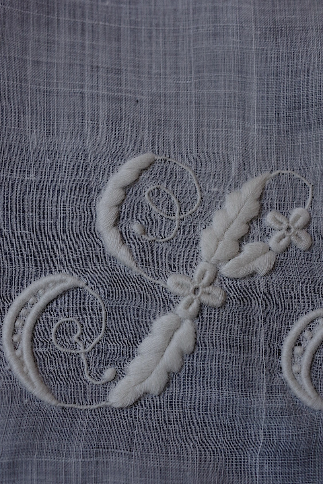 アンティークレースdentelle antique アンティーク刺繍ハンカチ 2 .FR a l'epoque