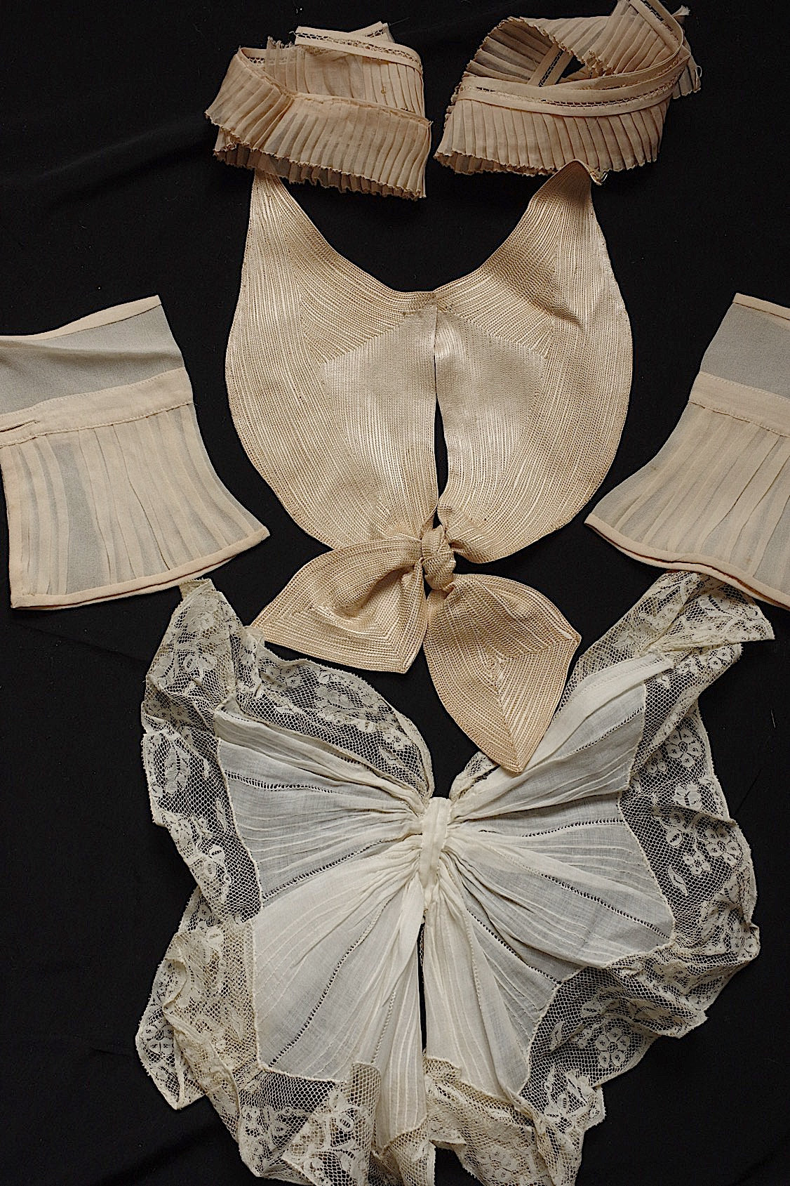 アンティークレース