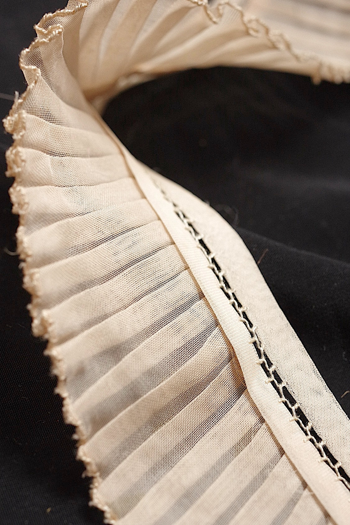 アンティークレース dentelle  antique アンティークレース パーツlot .FR a l'epoque