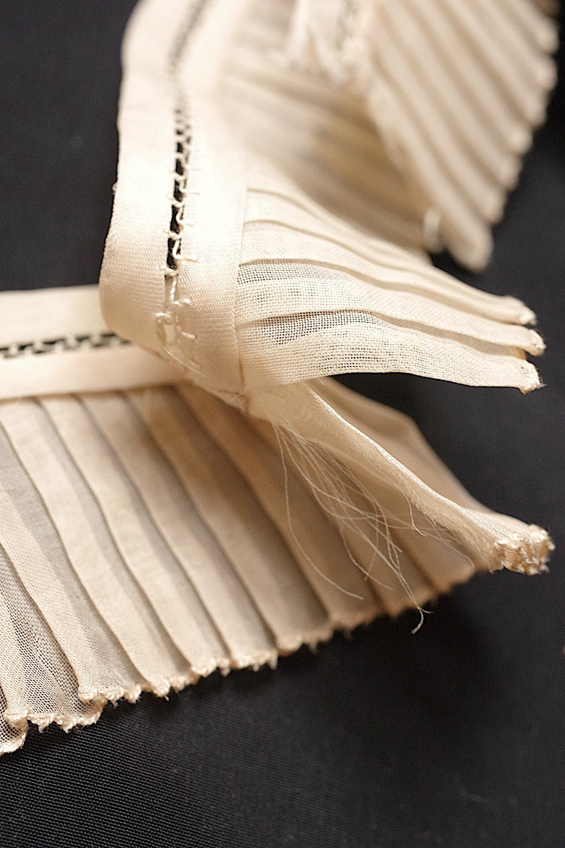 アンティークレース dentelle  antique アンティークレース パーツlot .FR a l'epoque