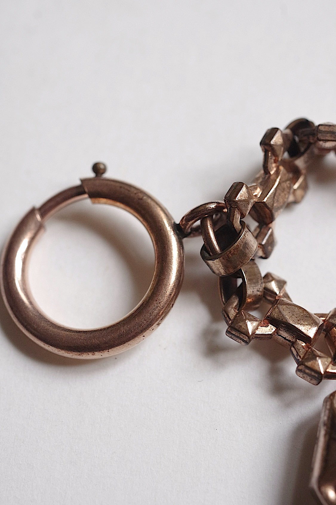 アンティークチェーン chain antique アンティークチェーン2 .FR a l'epoque