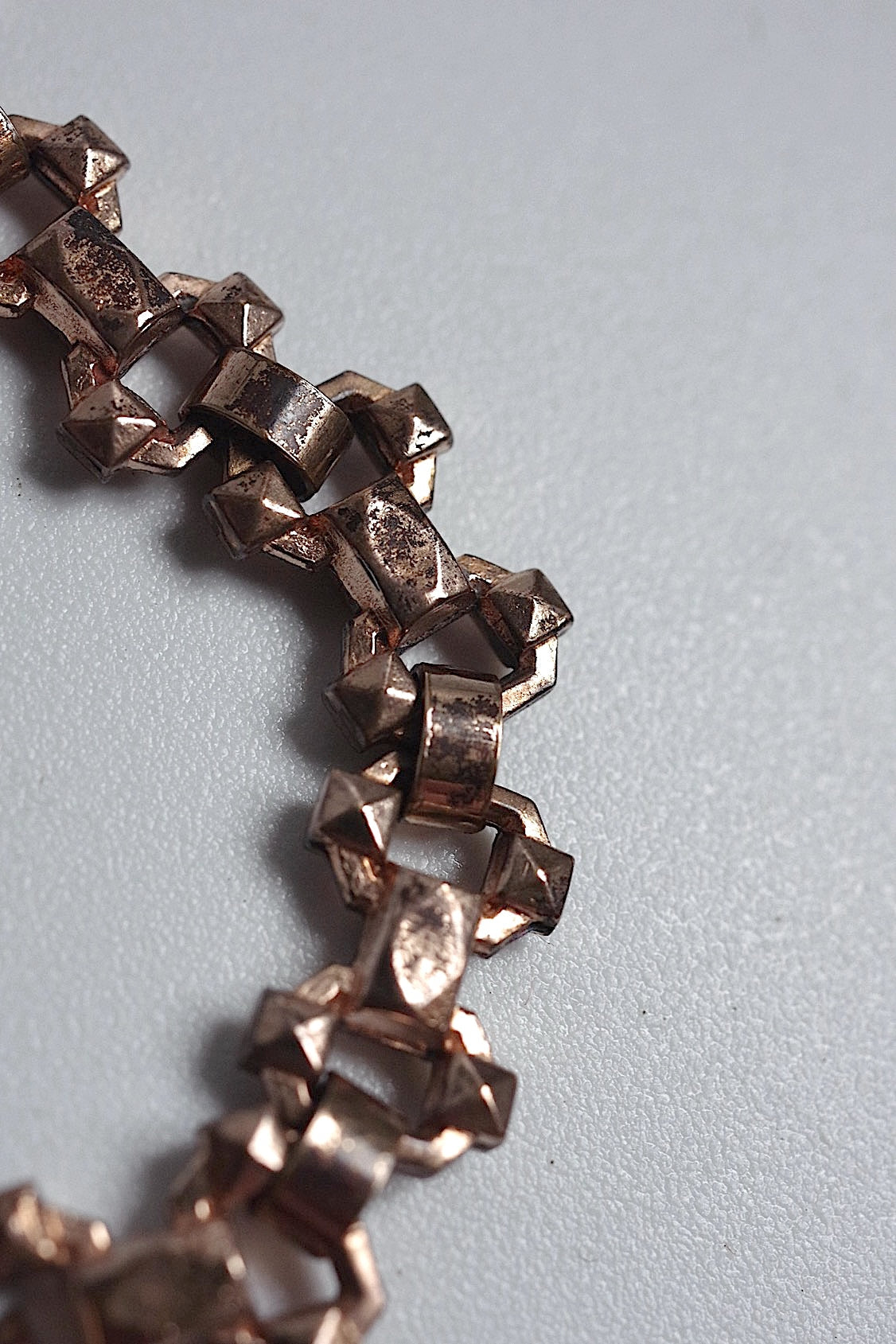 アンティークチェーン chain antique アンティークチェーン2 .FR a l'epoque