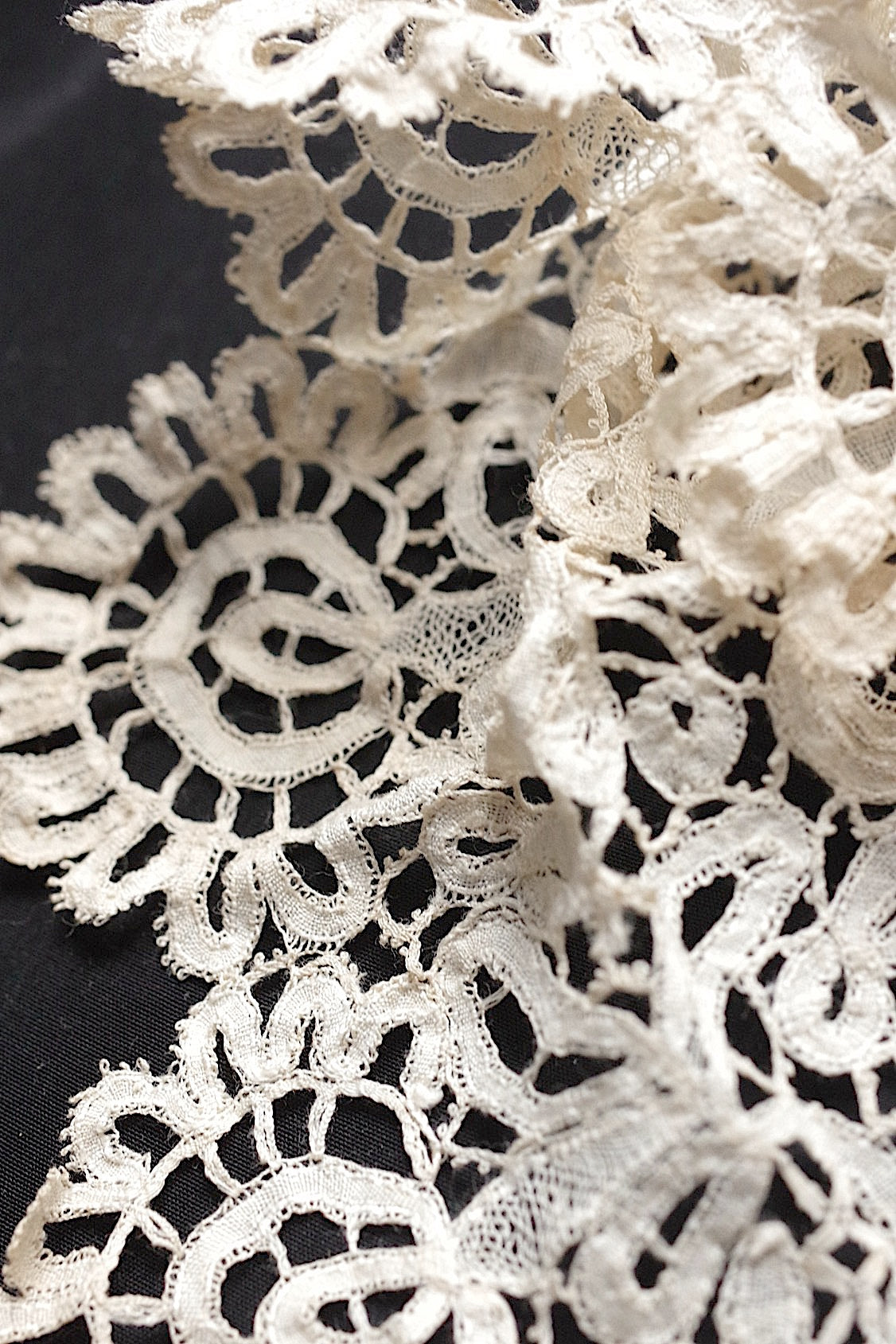 アンティークレース dentelle antique アンティークレース 袖口 ホニトン .FR a l'epoque