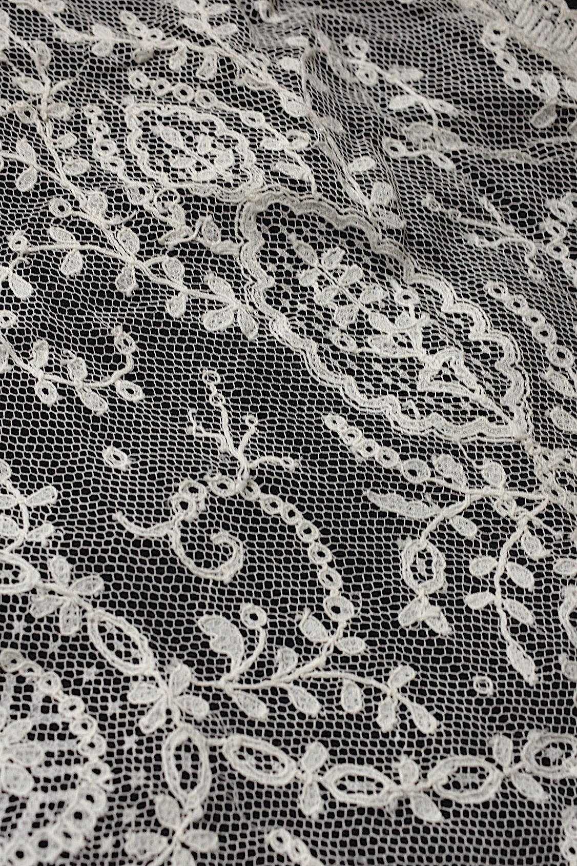 アンティークレース dentelle antique アンティークレース ベール .FR a l'epoque