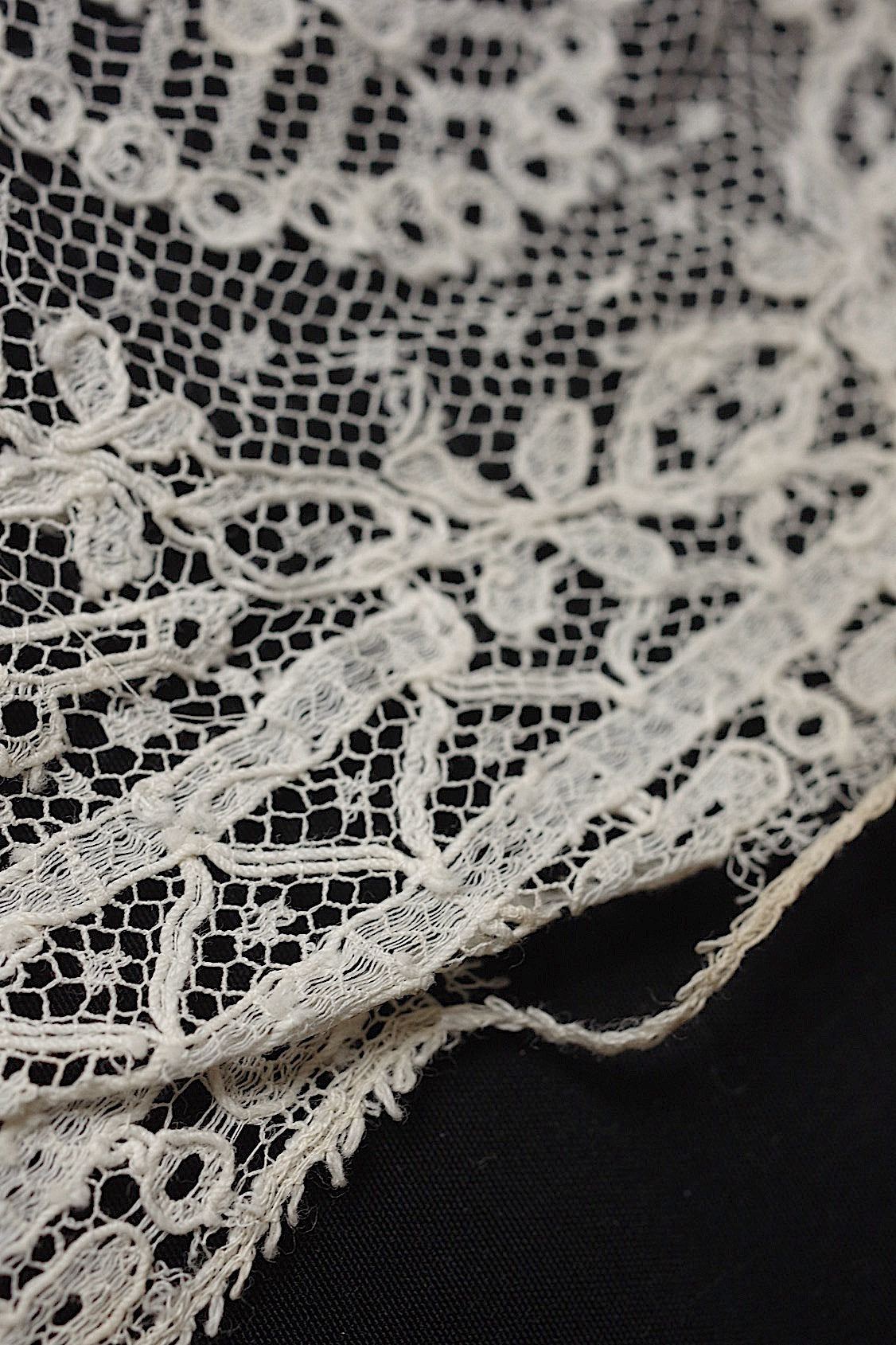 アンティークレース dentelle antique アンティークレース ベール .FR a l'epoque