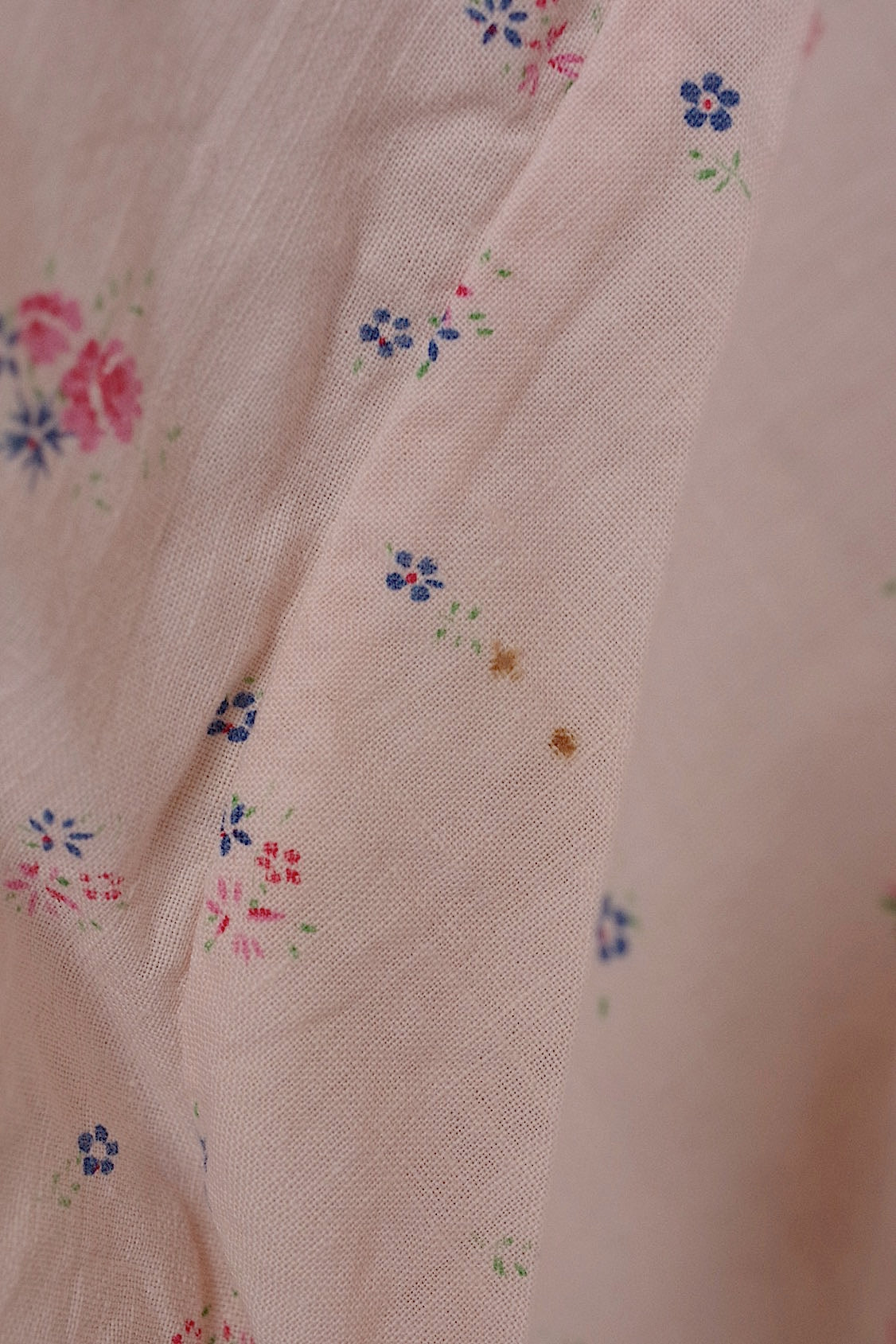 ヴィンテージ古着 vêtement vintage ヴィンテージ花柄ブラウス .FR a l'epoque