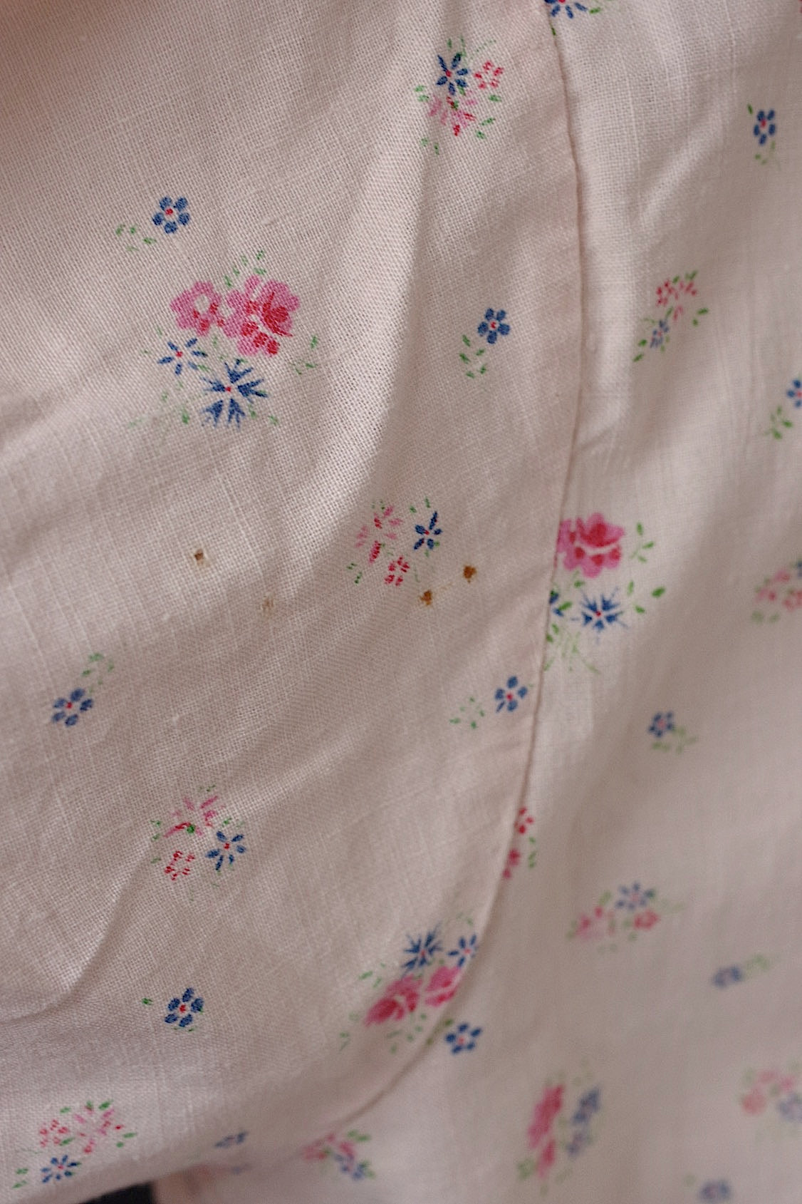 ヴィンテージ古着 vêtement vintage ヴィンテージ花柄ブラウス .FR a l'epoque