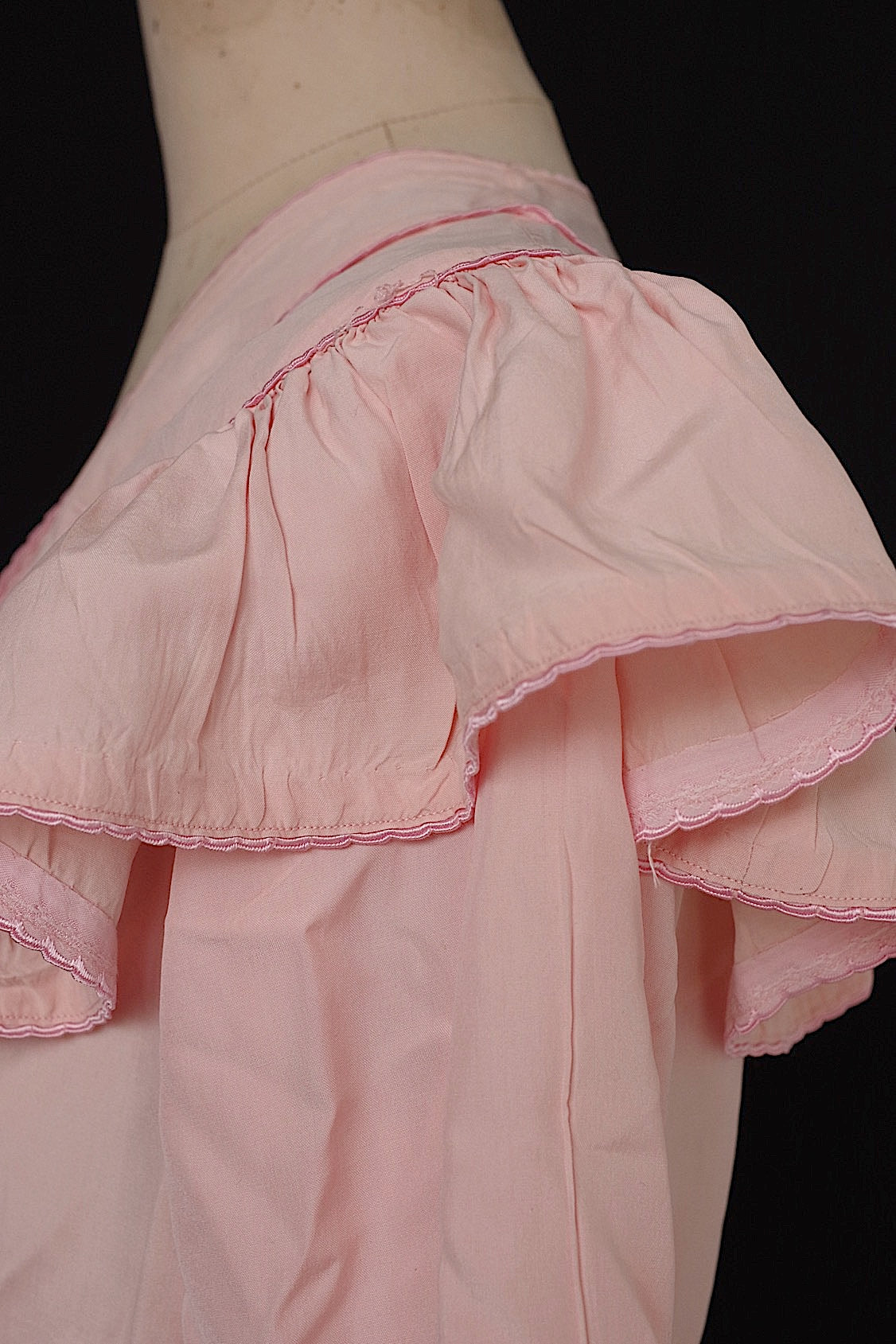 ヴィンテージ古着 vêtement vintage ヴィンテージワンピース サーモンピンク .FR a l'epoque