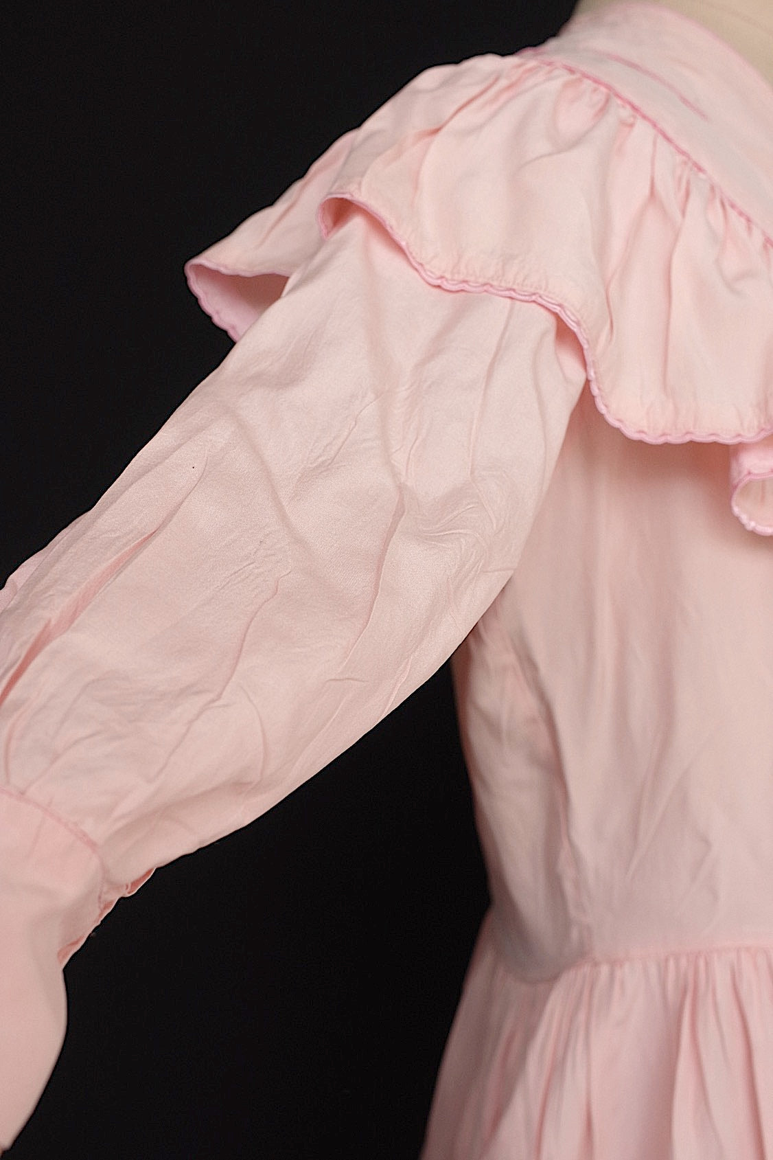 ヴィンテージ古着 vêtement vintage ヴィンテージワンピース サーモンピンク .FR a l'epoque