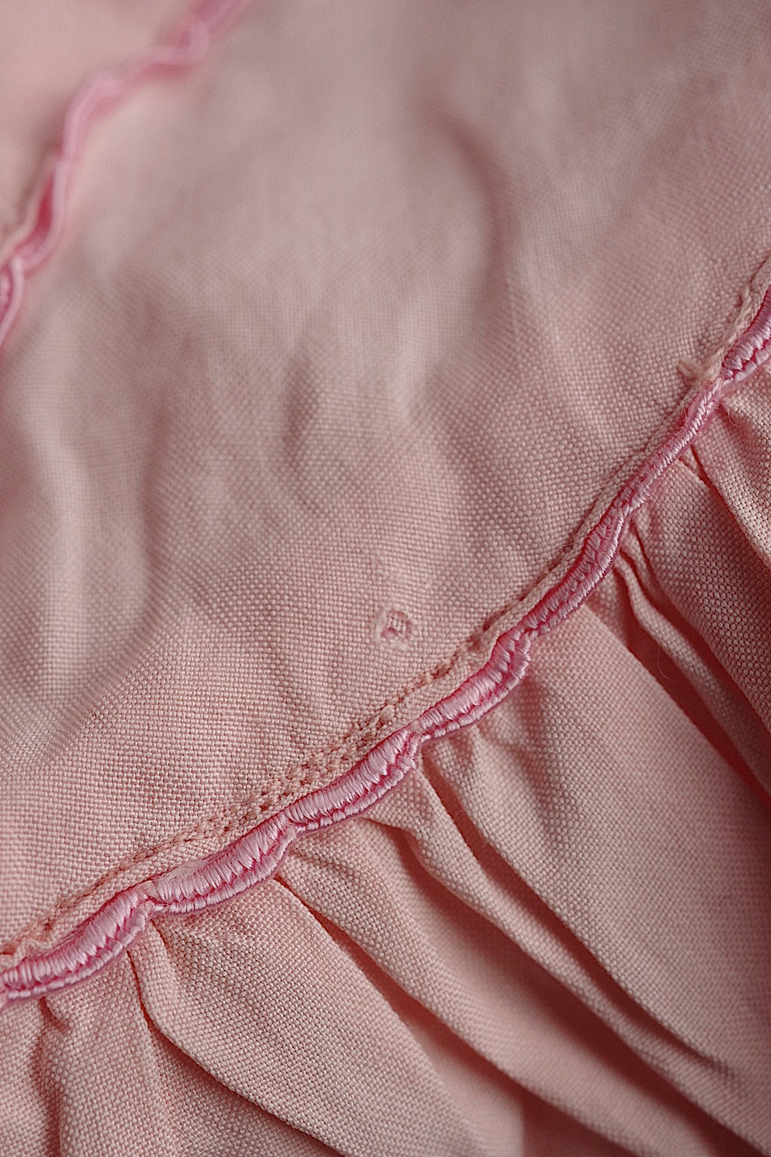 ヴィンテージ古着 vêtement vintage ヴィンテージワンピース サーモンピンク .FR a l'epoque