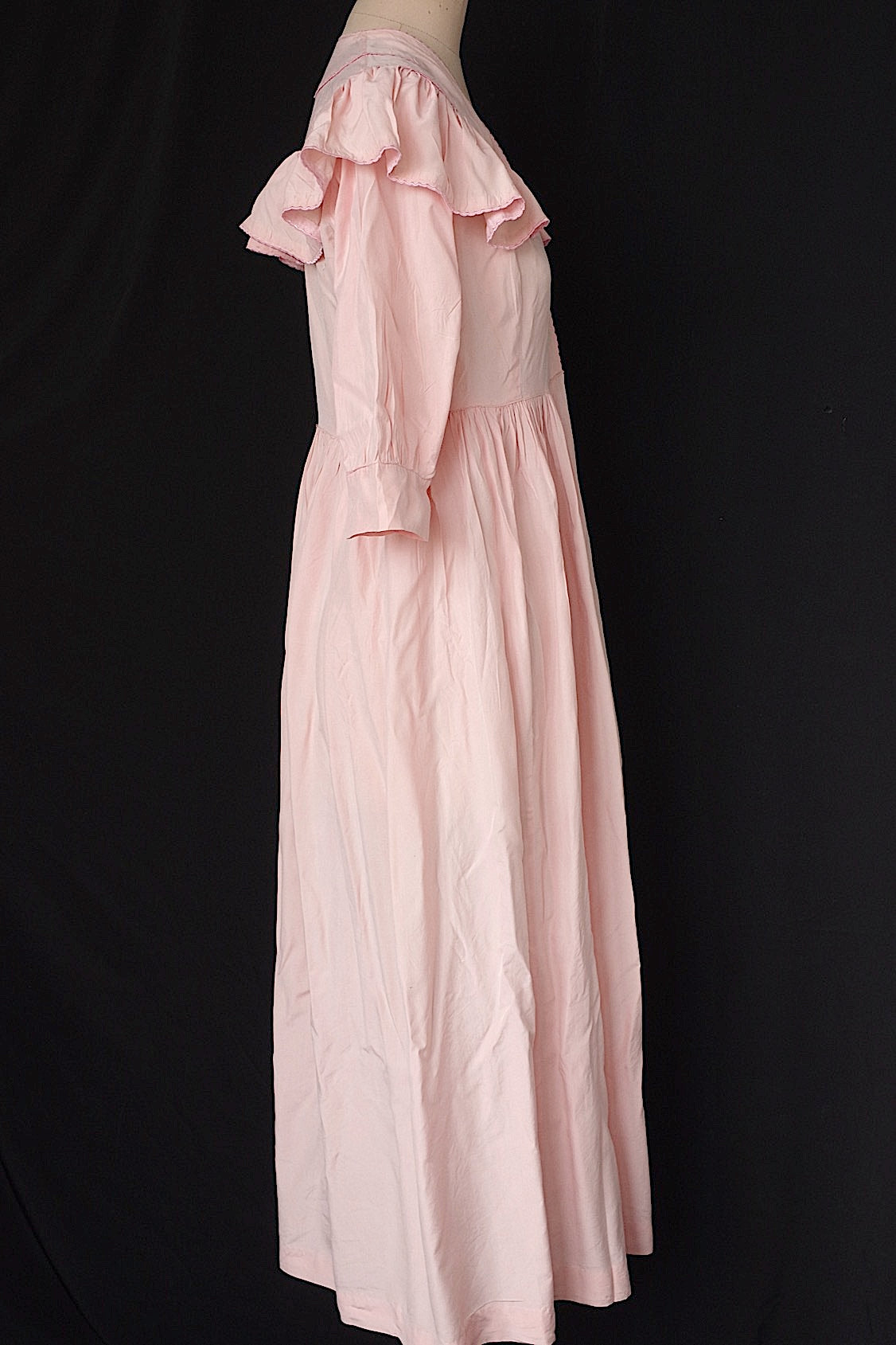 ヴィンテージ古着 vêtement vintage ヴィンテージワンピース サーモンピンク .FR a l'epoque