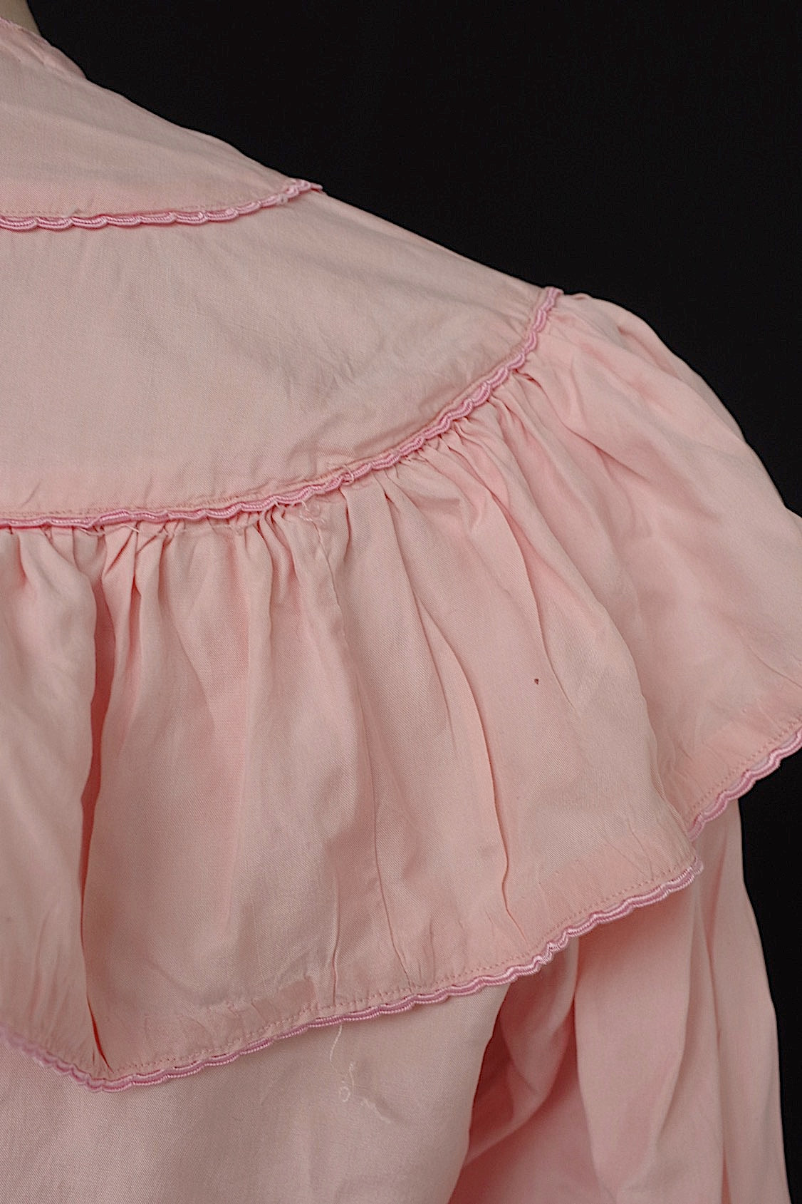 ヴィンテージ古着 vêtement vintage ヴィンテージワンピース サーモンピンク .FR a l'epoque