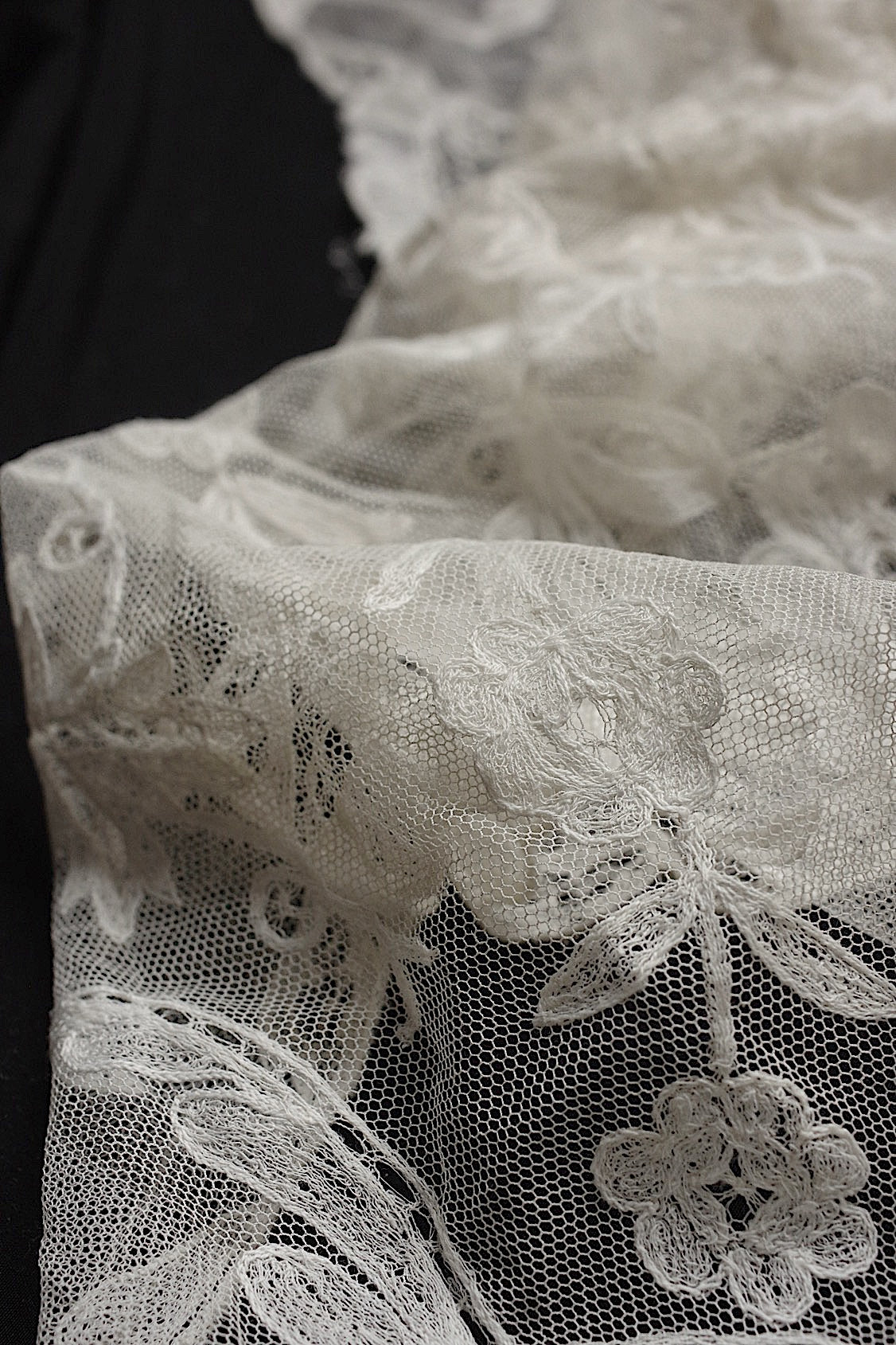 アンティークレース dentelle antique アンティークレース bas d'aube 3 .FR a l'epoque