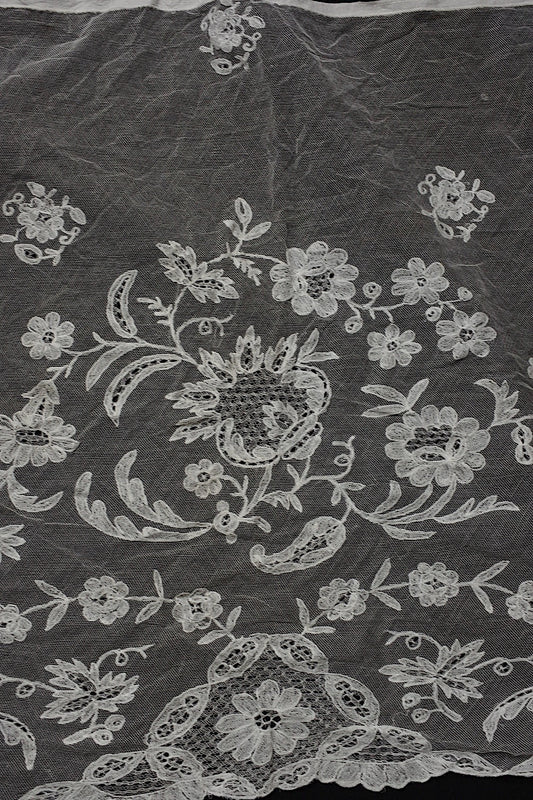 アンティークレース dentelle antique アンティークレース bas d'aube 3 .FR a l'epoque